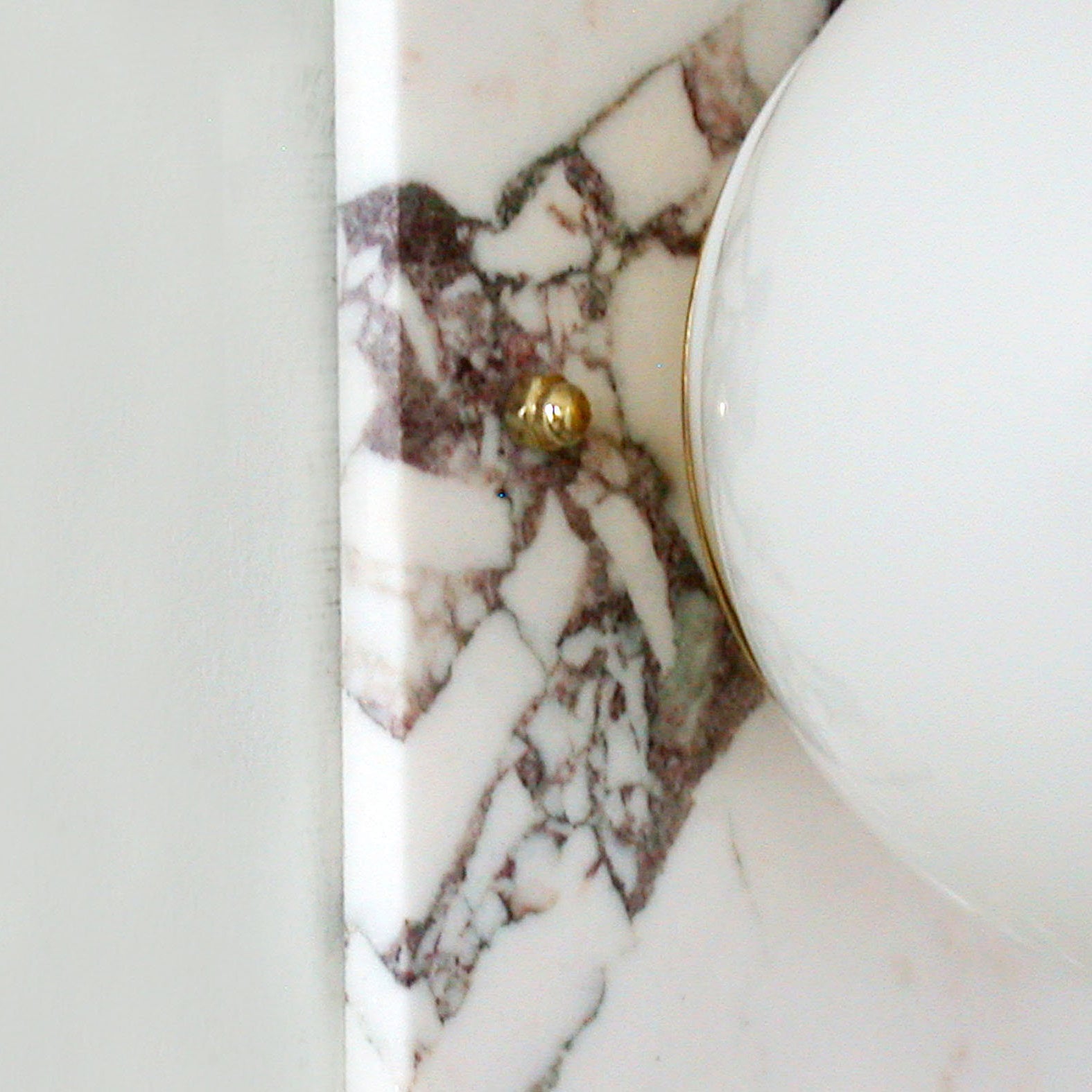 Elara Wall Lamp