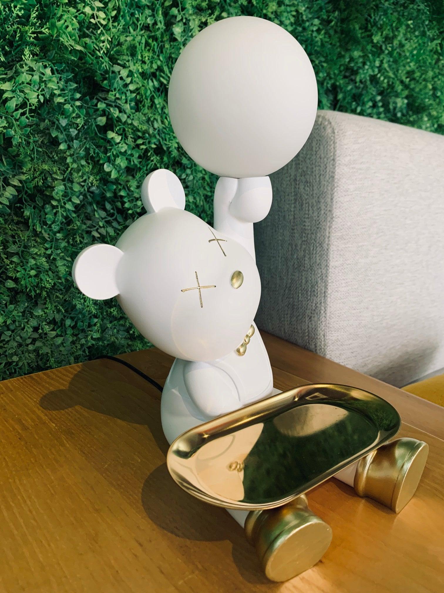 Wondel Resin Artistic Desk Lamp-Neutral Decor