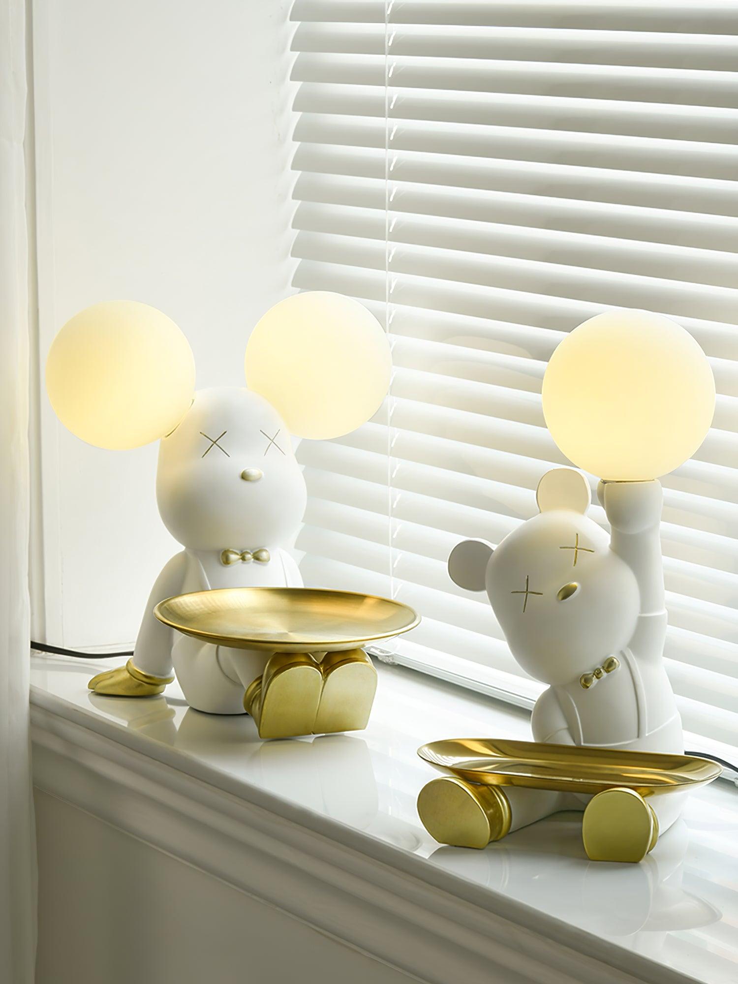 Wondel Resin Artistic Desk Lamp-Neutral Decor