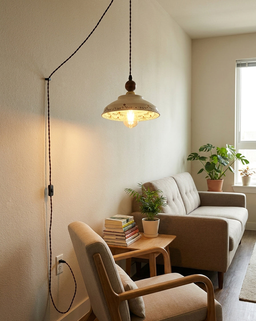 Liora endant Light