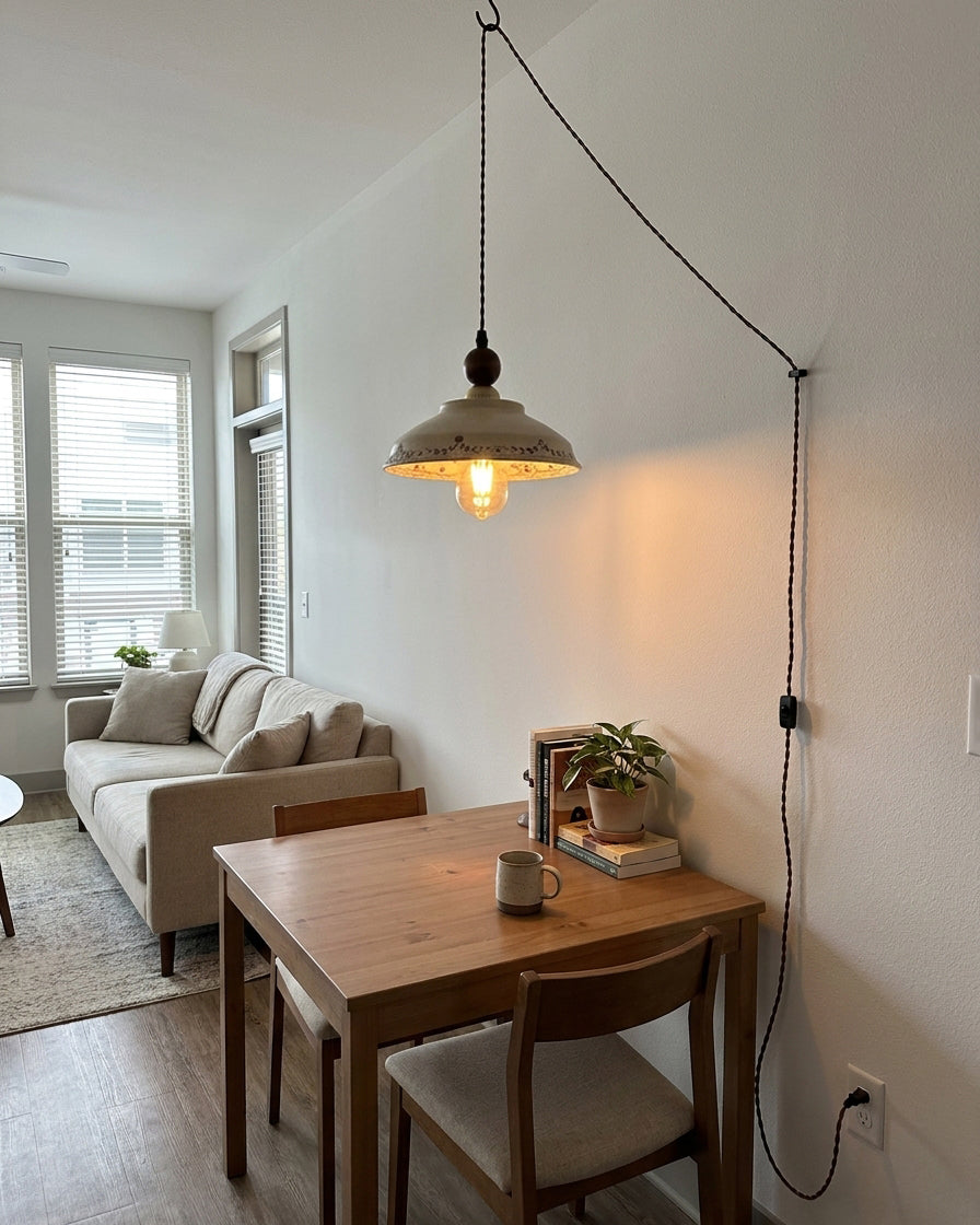Liora endant Light