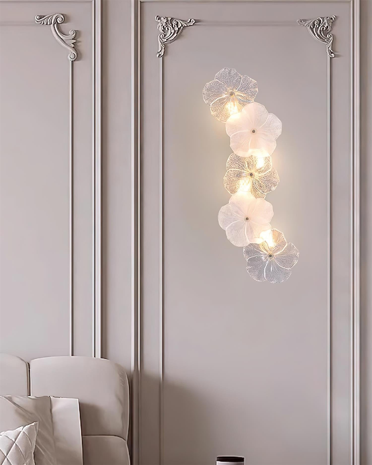 Givelle Floral Wall Lamp