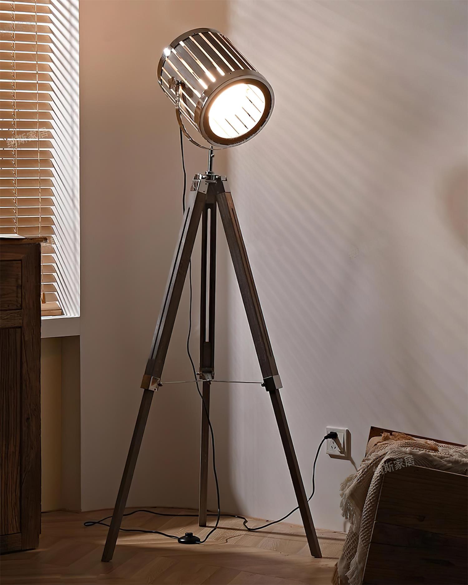 Cassian Floor Lamp