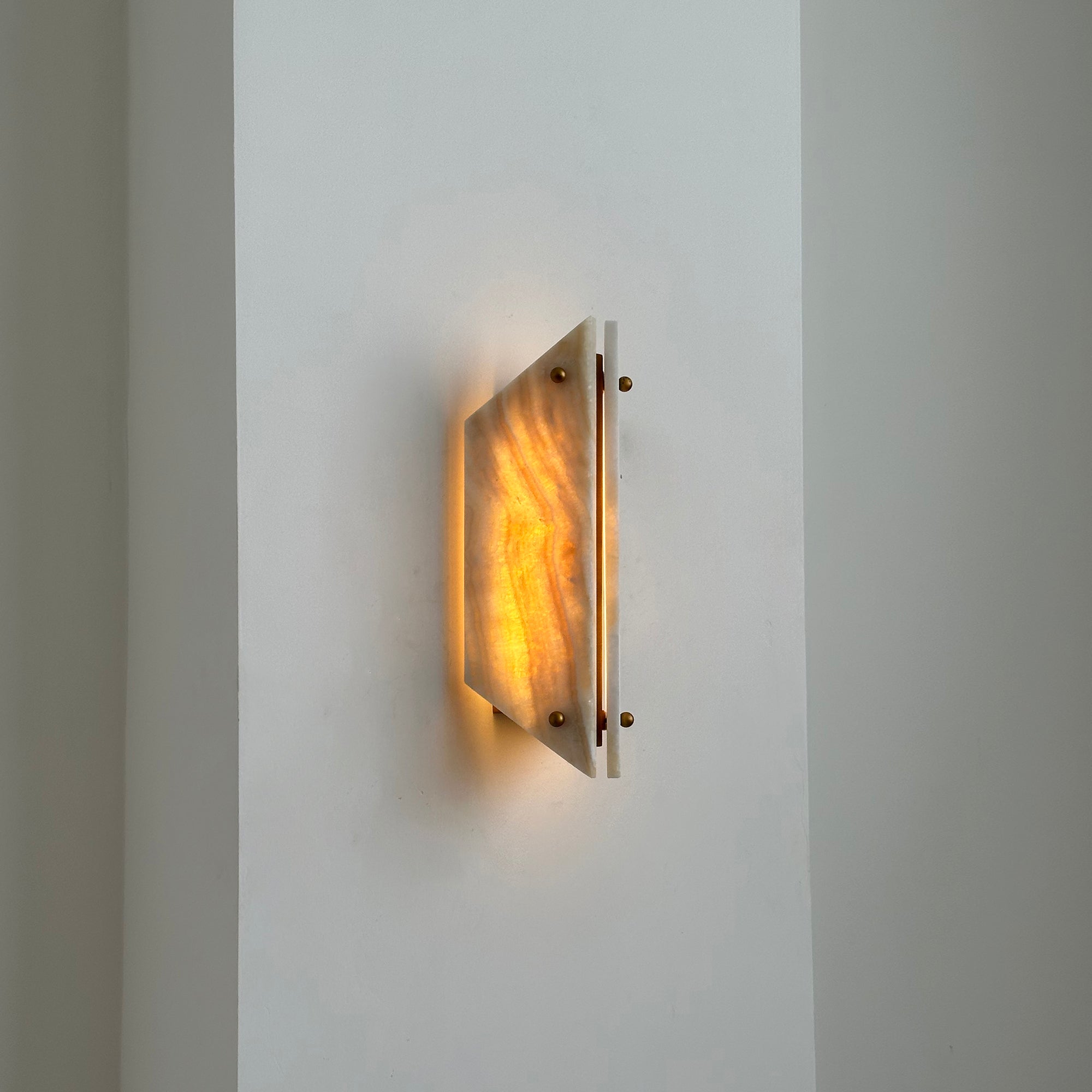 Serena Wall Lamp
