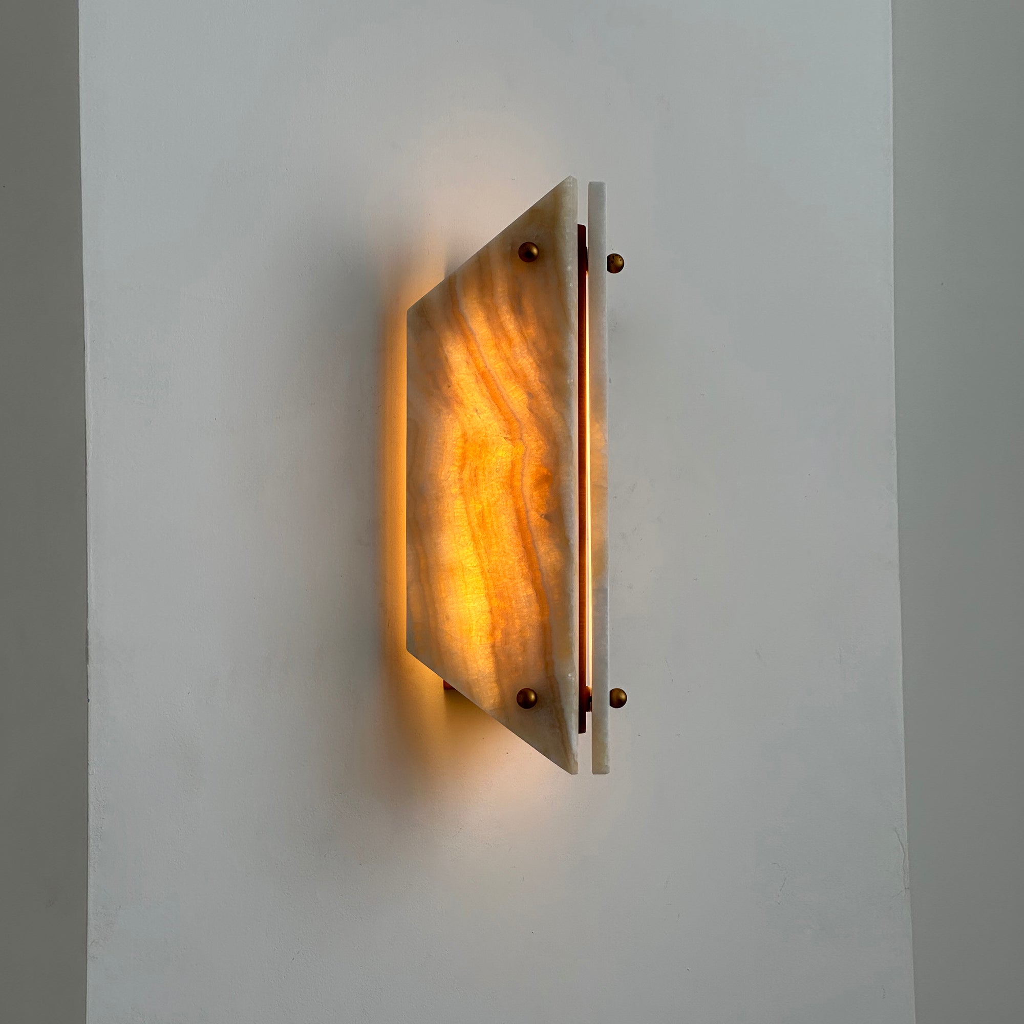 Serena Wall Lamp