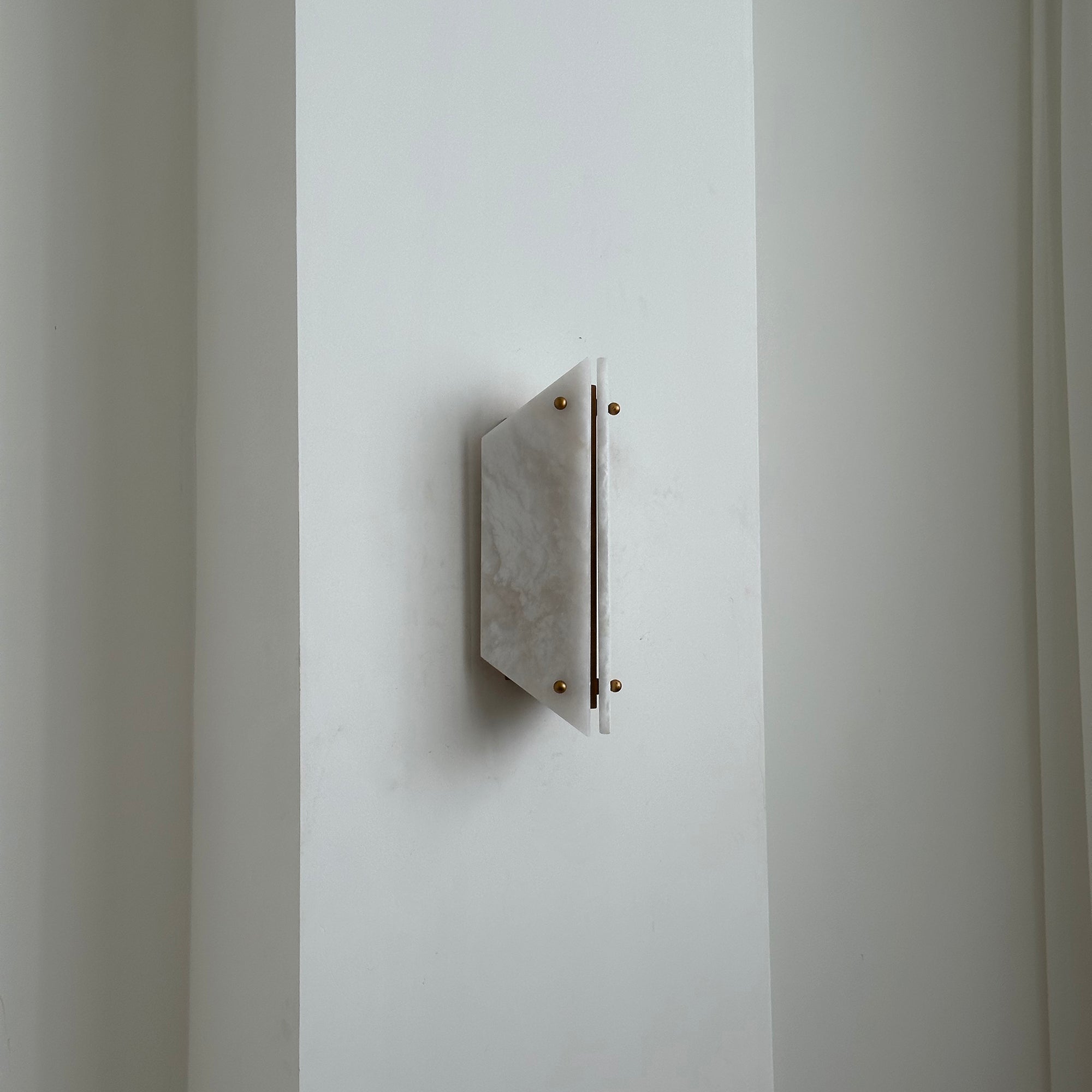 Serena Wall Lamp