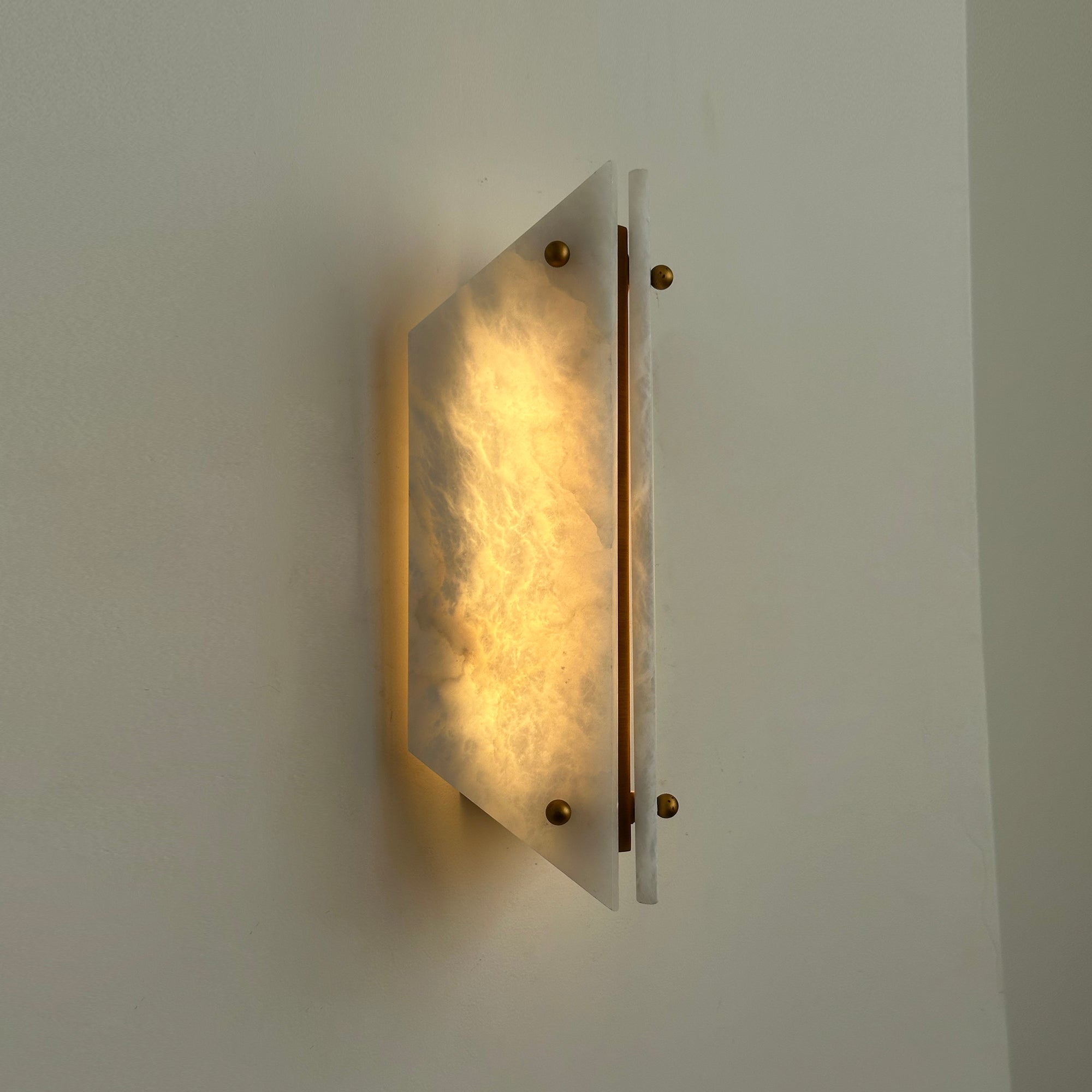 Serena Wall Lamp