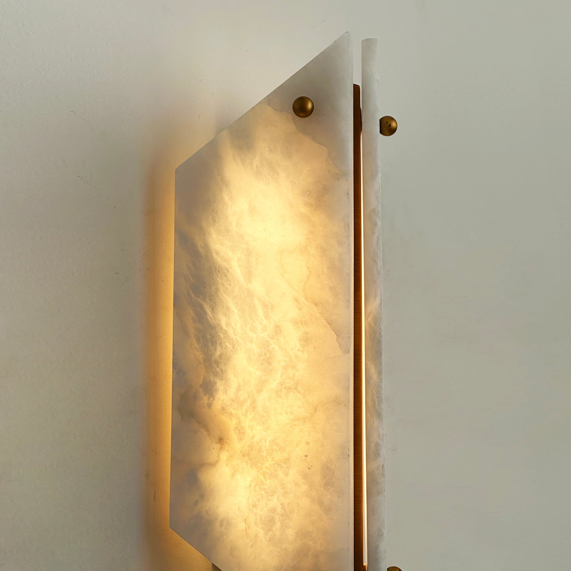 Serena Wall Lamp