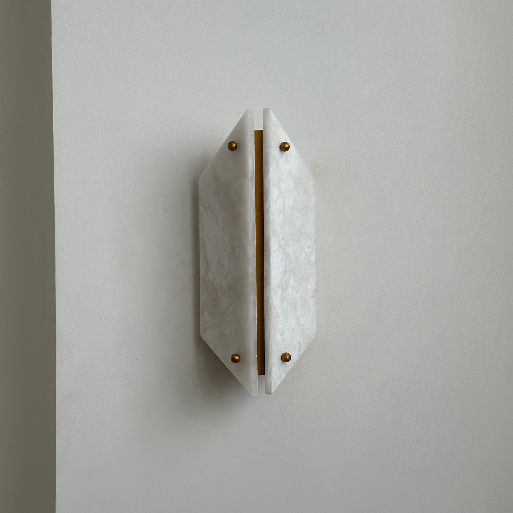 Serena Wall Lamp