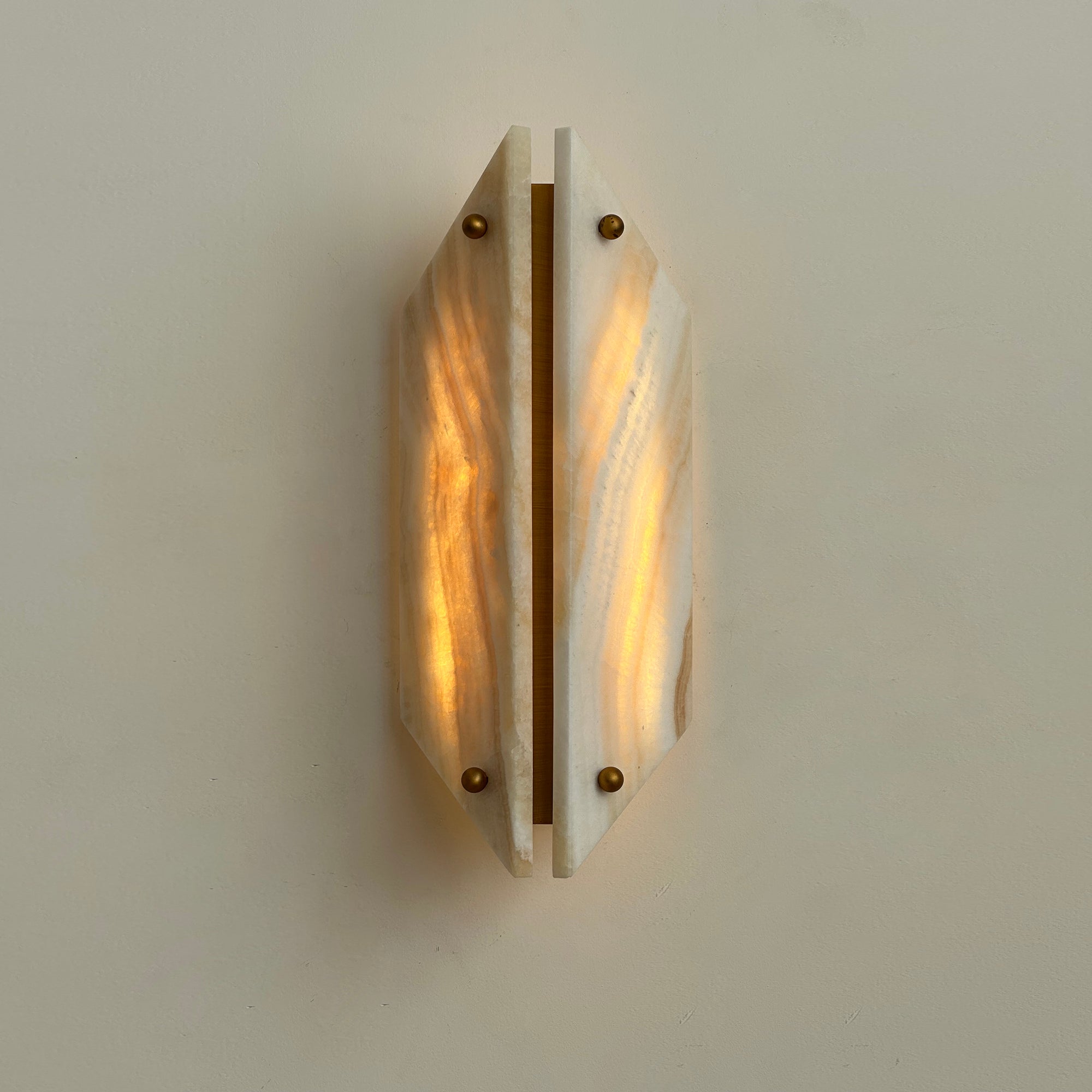 Serena Wall Lamp
