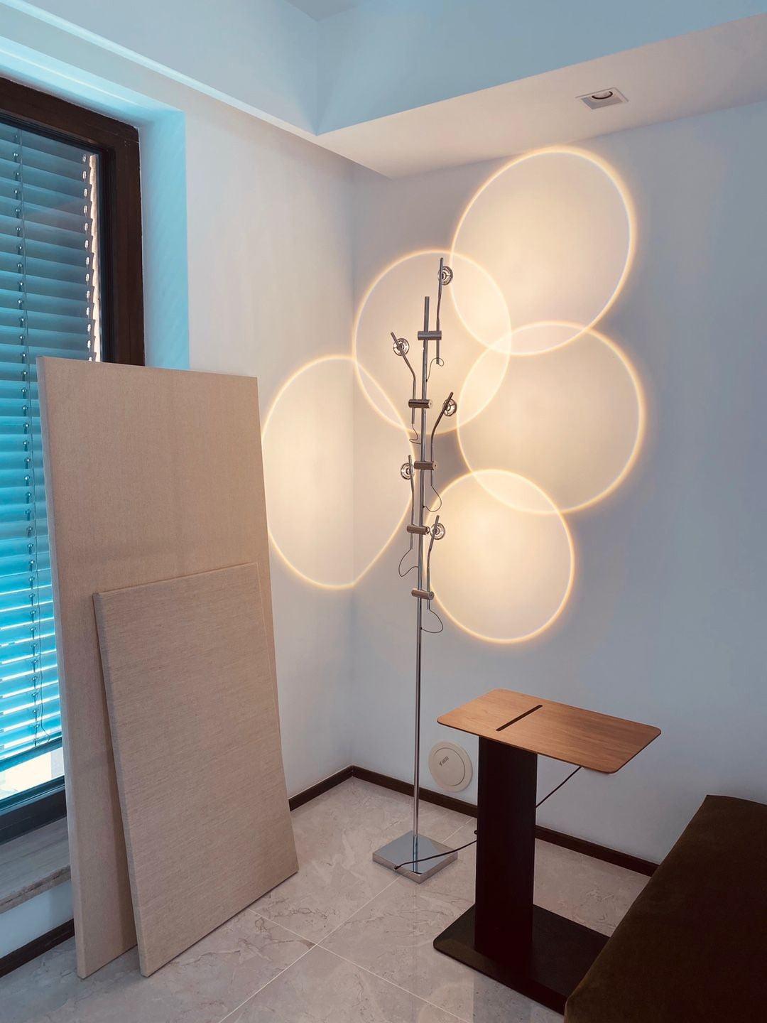 Receiv Steel Floor Lamp-Neutral Decor
