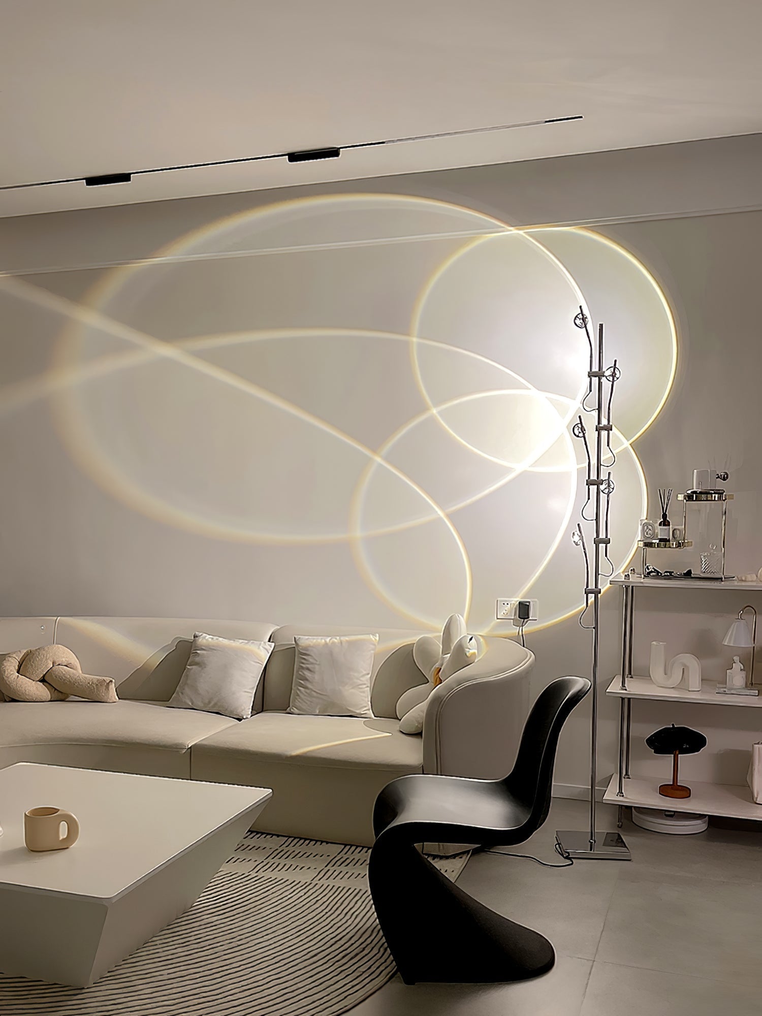 Receiv Steel Floor Lamp-Neutral Decor
