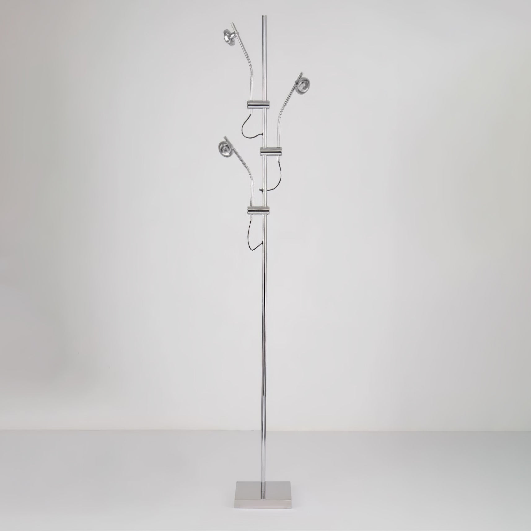Receiv Steel Floor Lamp-Neutral Decor