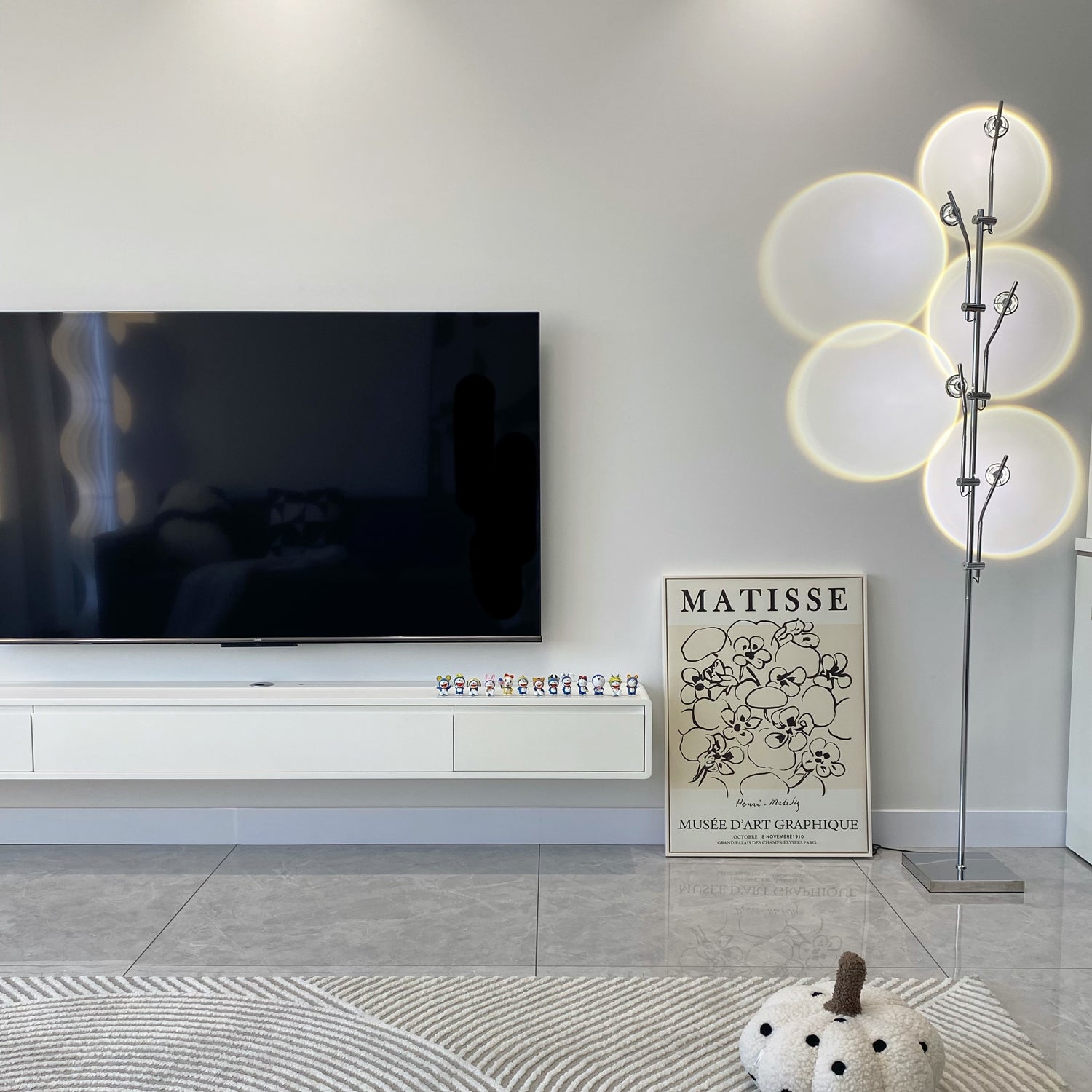 Receiv Steel Floor Lamp-Neutral Decor