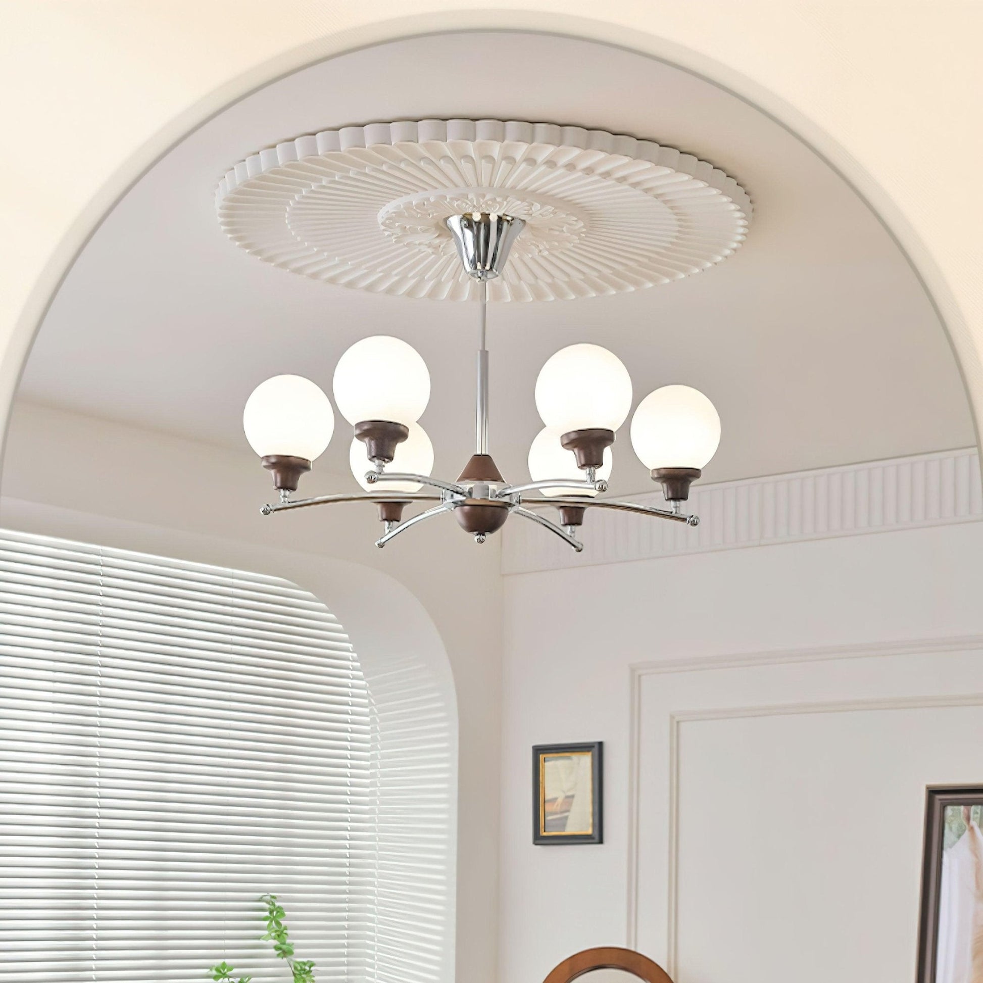 Lustra Chandelier Walnut Glass Balls-Neutral Decor