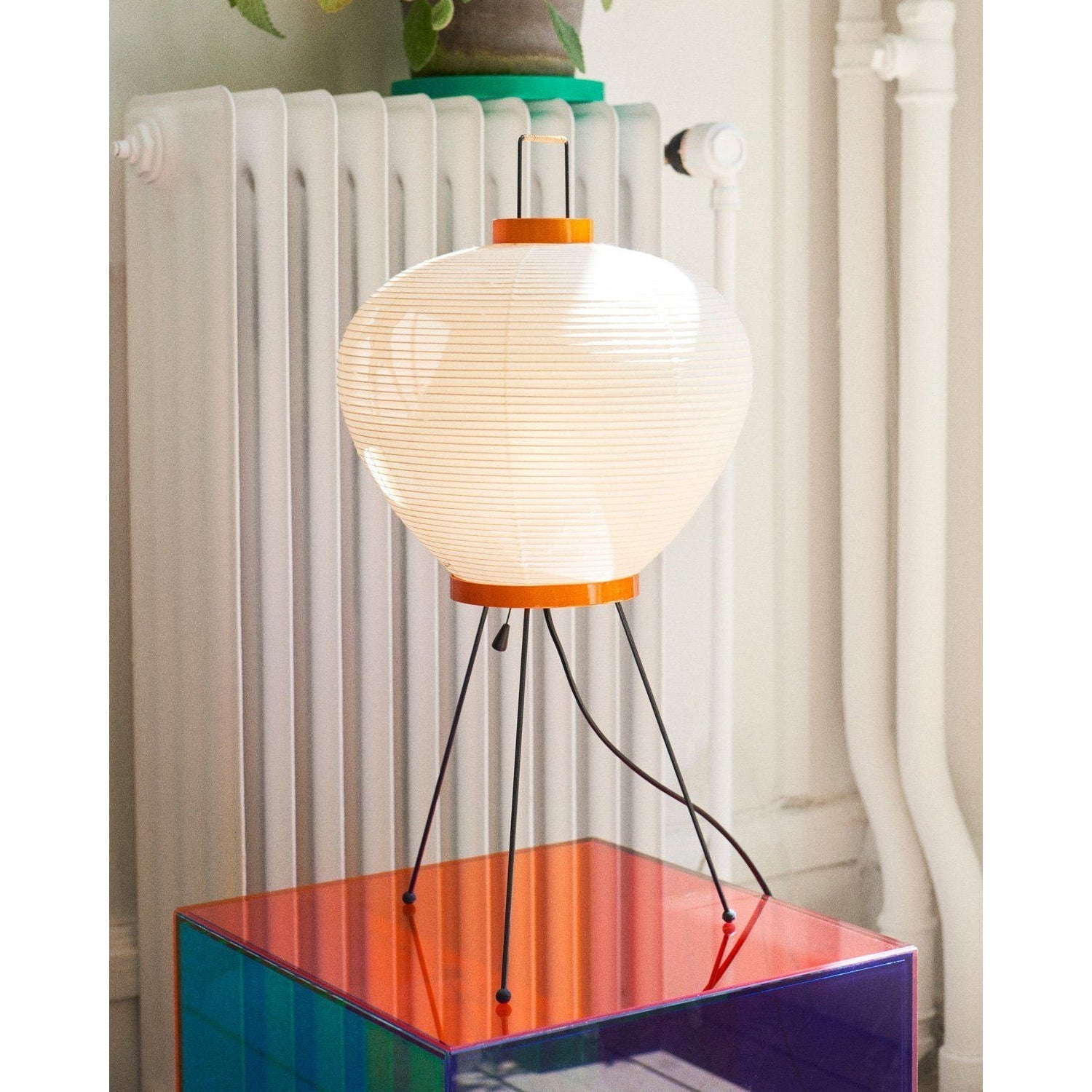 Dimensions of the Washi 3A Table Lamp: 33cm diameter, 58cm height.