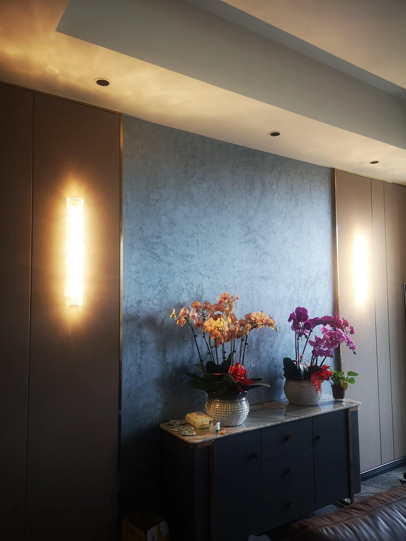 Bexley Brass Glass Glam Wall Lamp-Neutral Decor