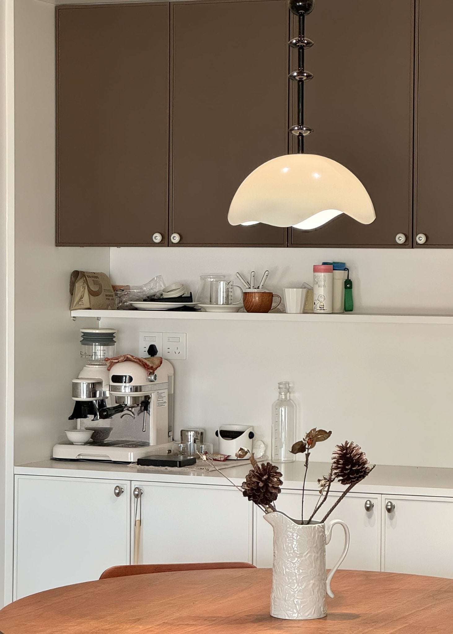 Lincoln Minimalist Pendant Light-Neutral Decor