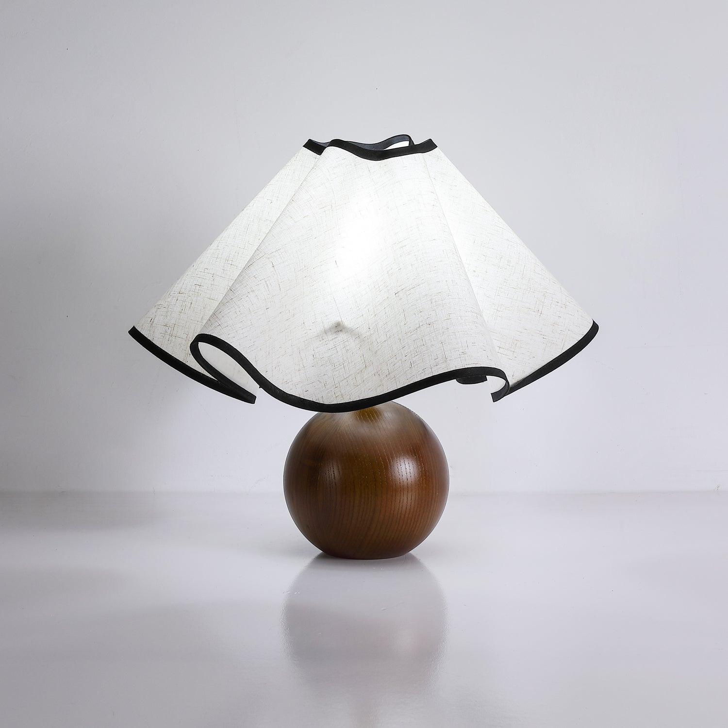 Kalion Wood Fabric Table Lamp-Neutral Decor