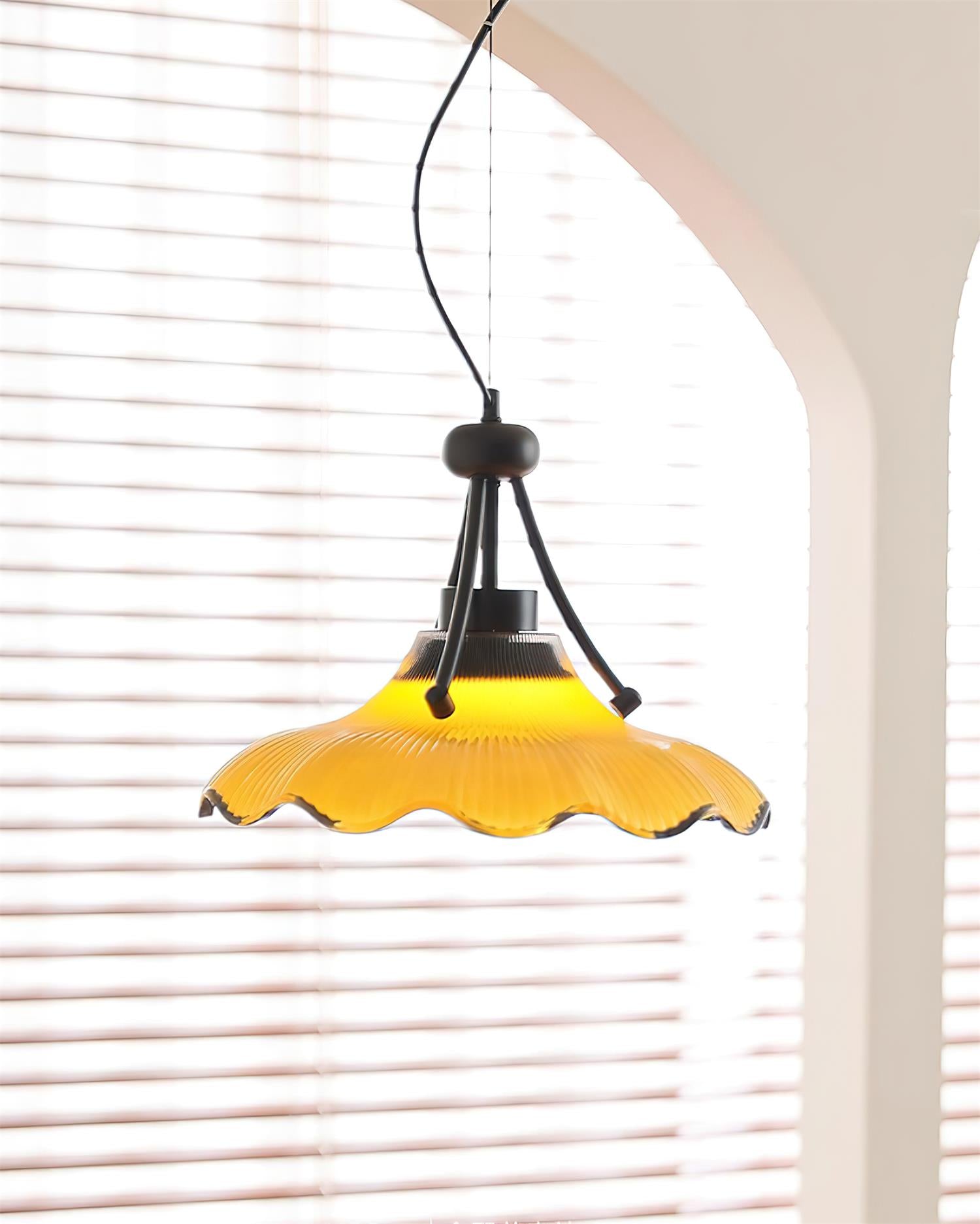 Vitrina Pendant Light