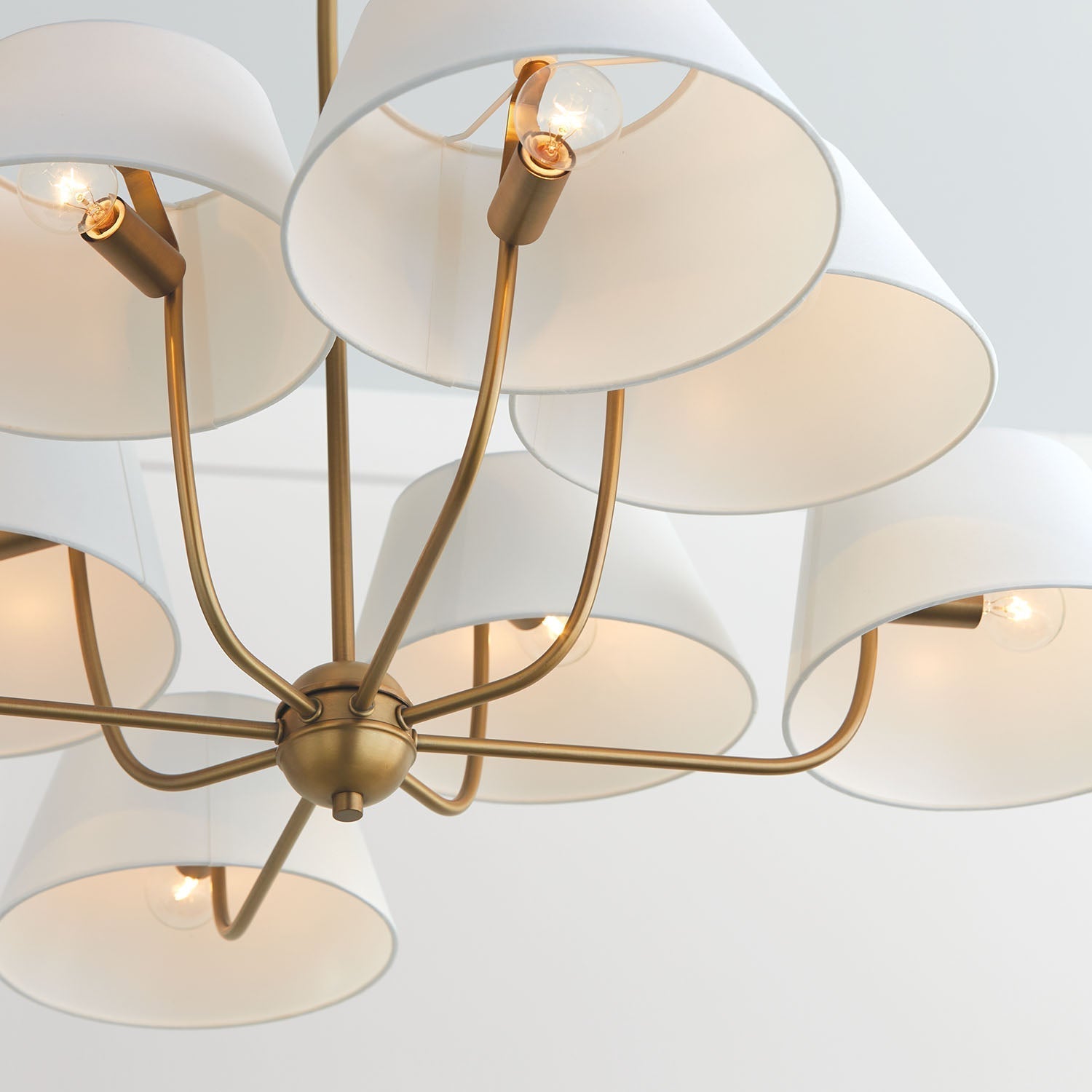 Vivienne Chandelier