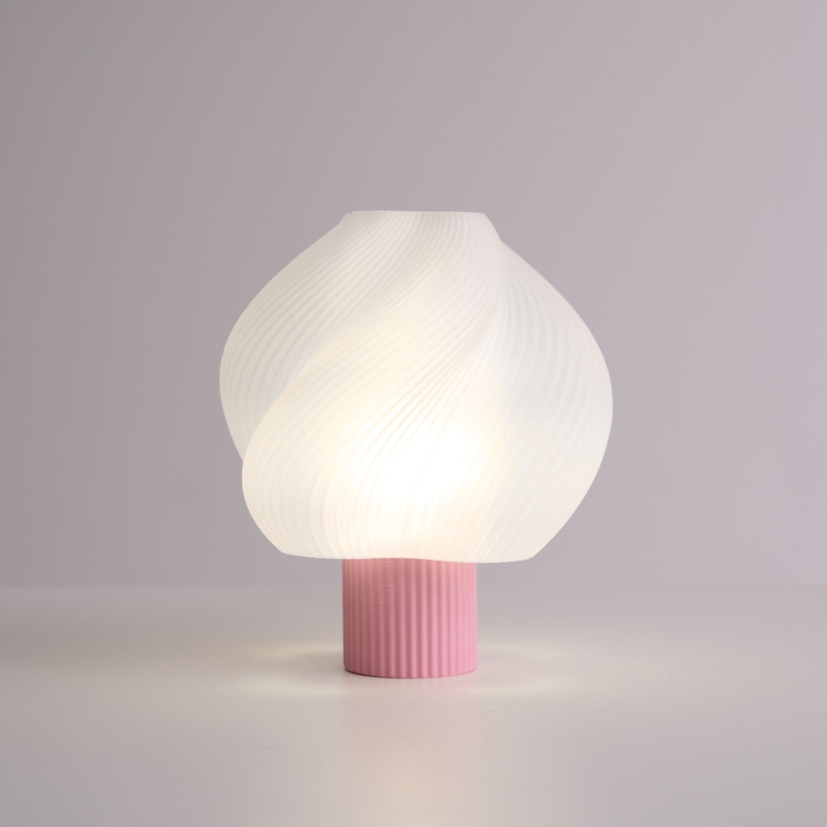 Buffy Modern Plastic Table Lamp-Neutral Decor