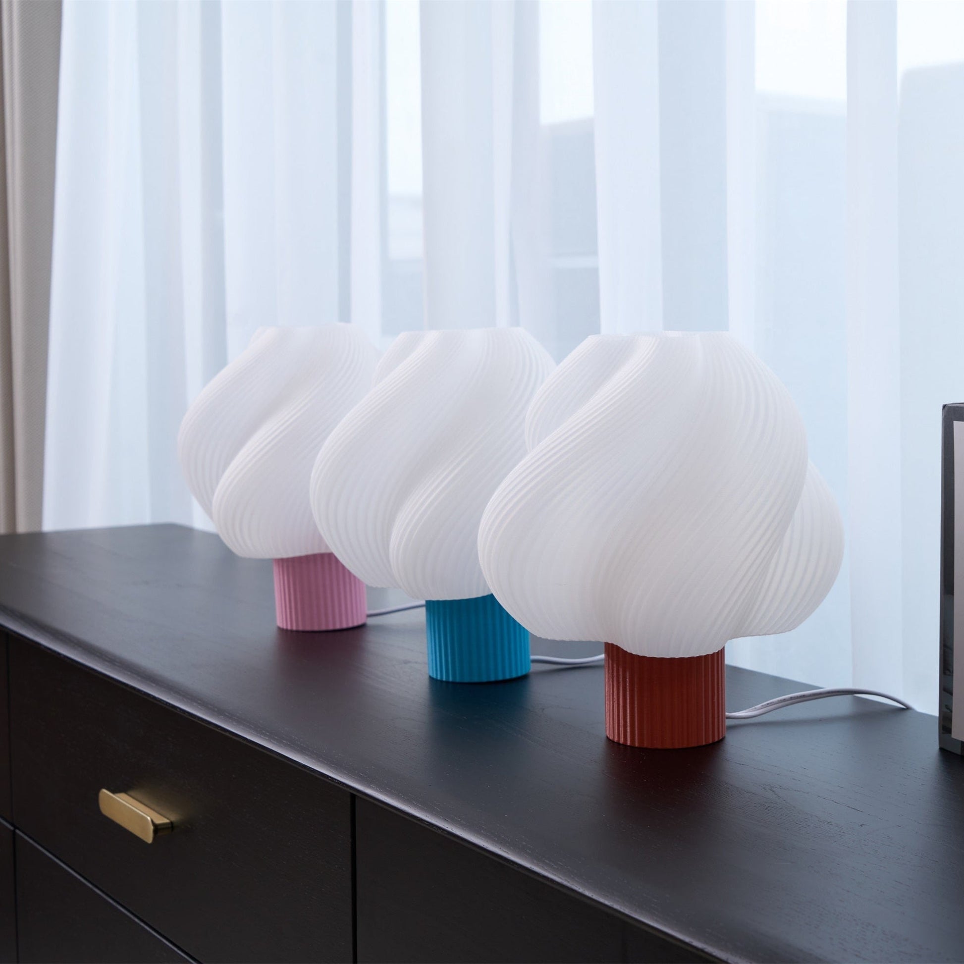 Buffy Modern Plastic Table Lamp-Neutral Decor