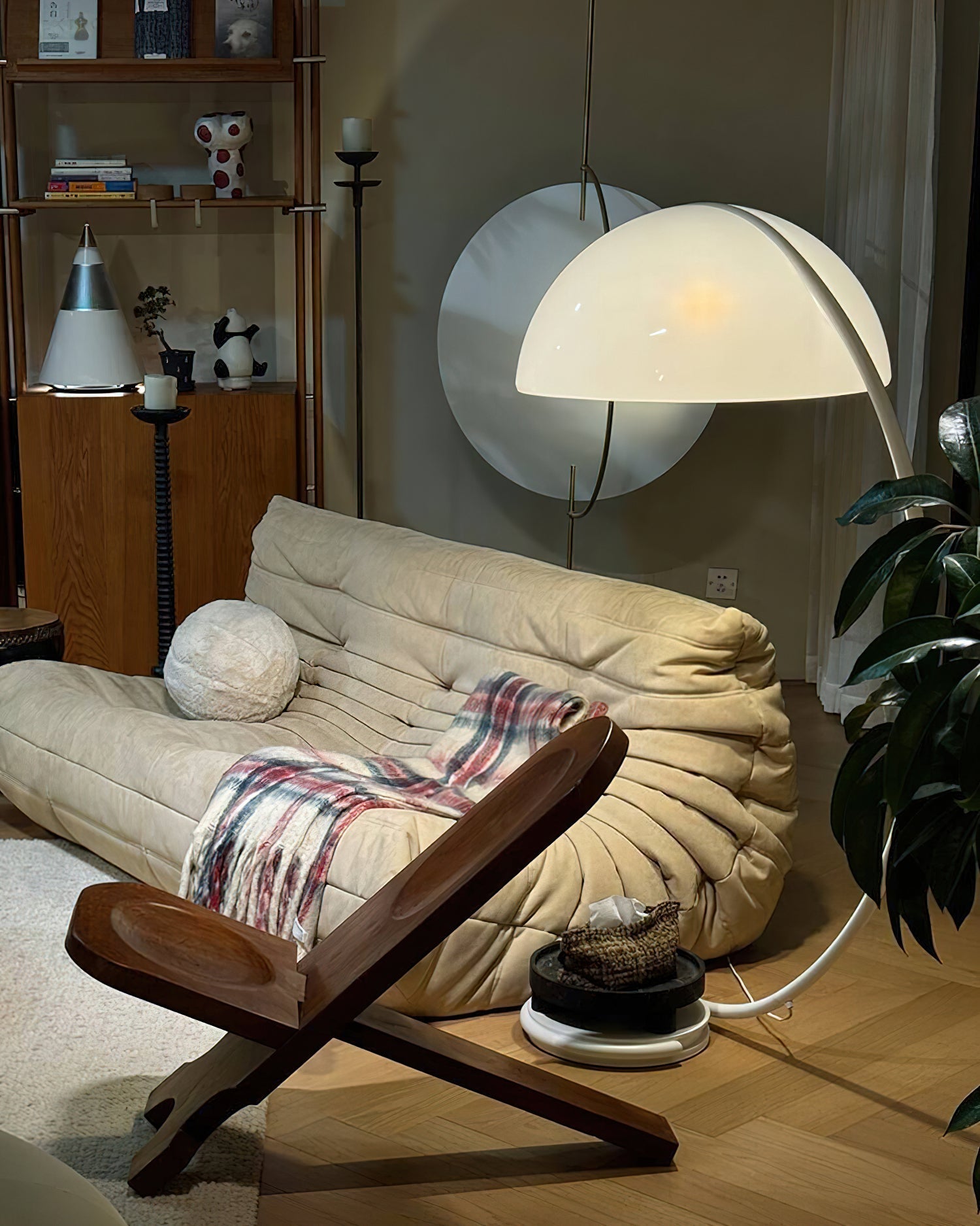 Sweep Floor Lamp