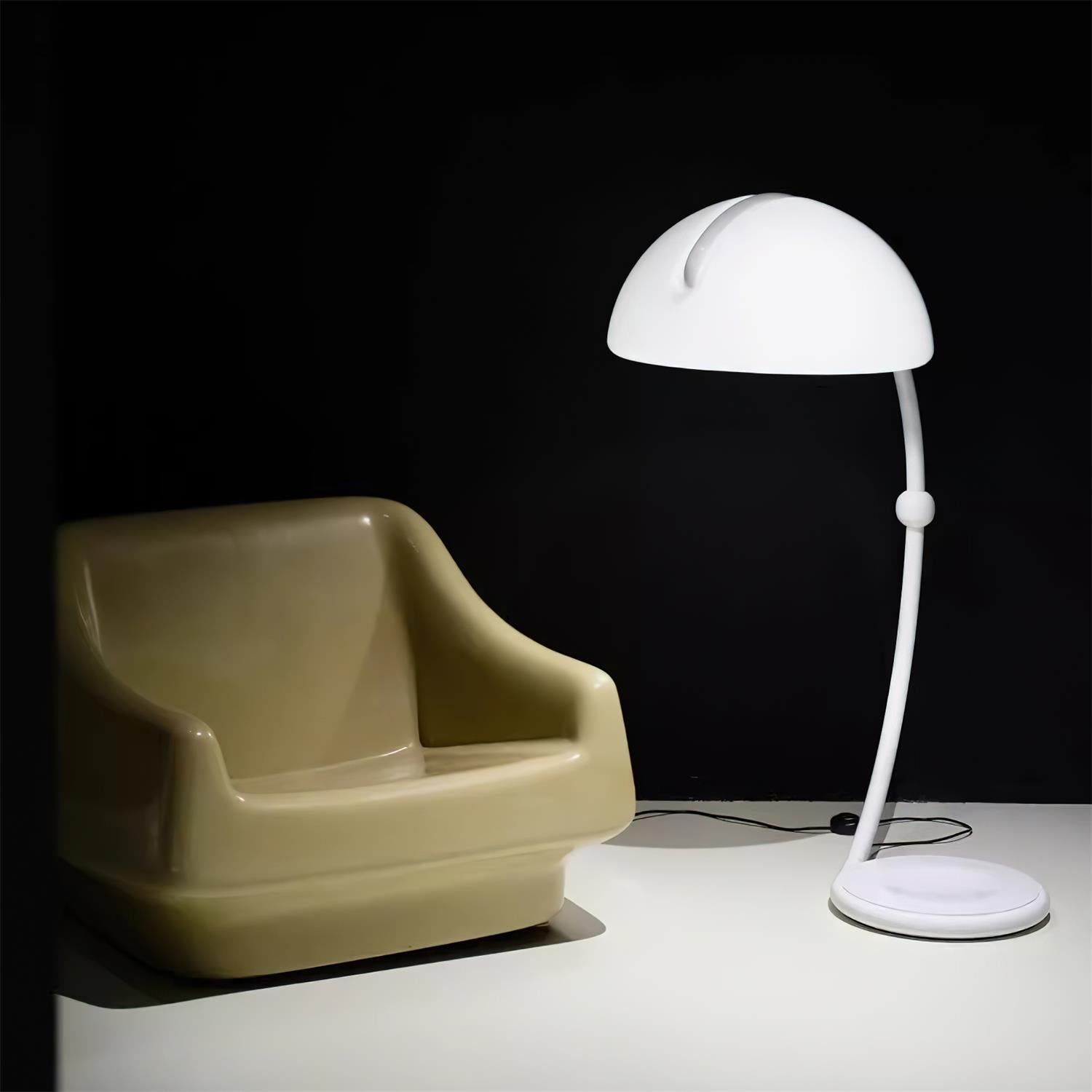Sweep Floor Lamp