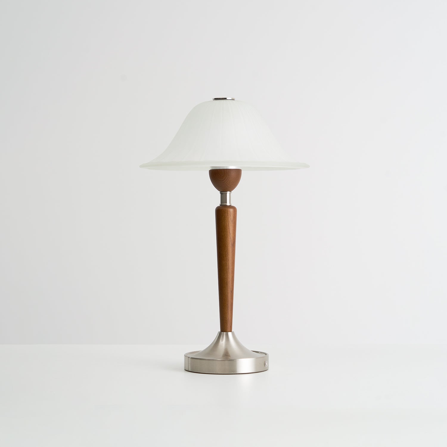 Natalie Vintage Wood Table Lamp-Neutral Decor