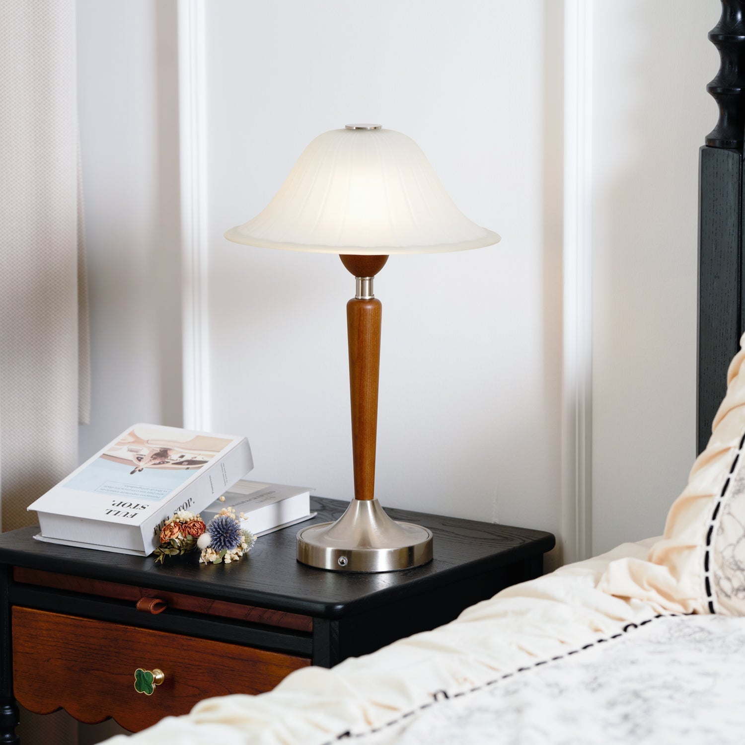 Natalie Vintage Wood Table Lamp-Neutral Decor