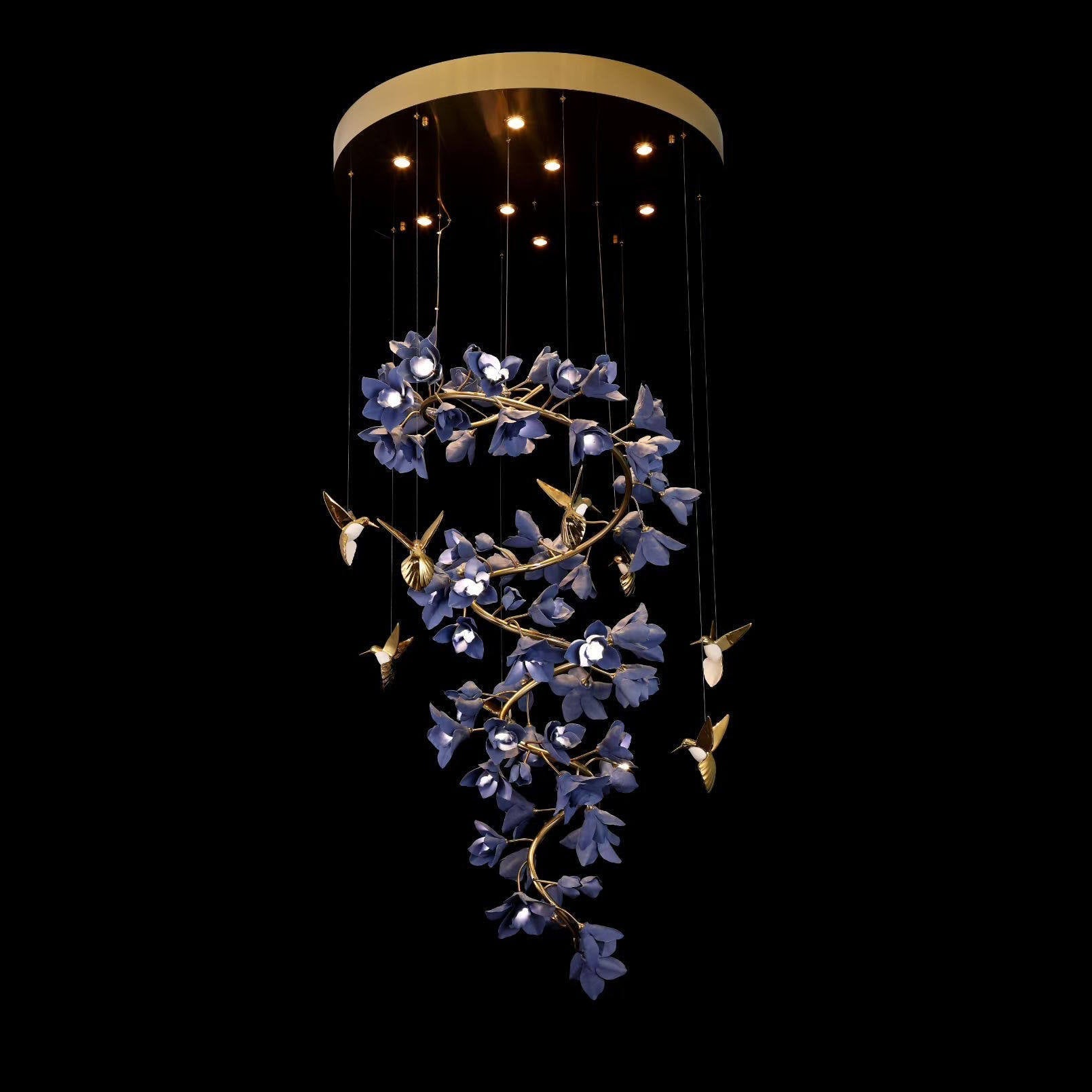 Avis Chandelier