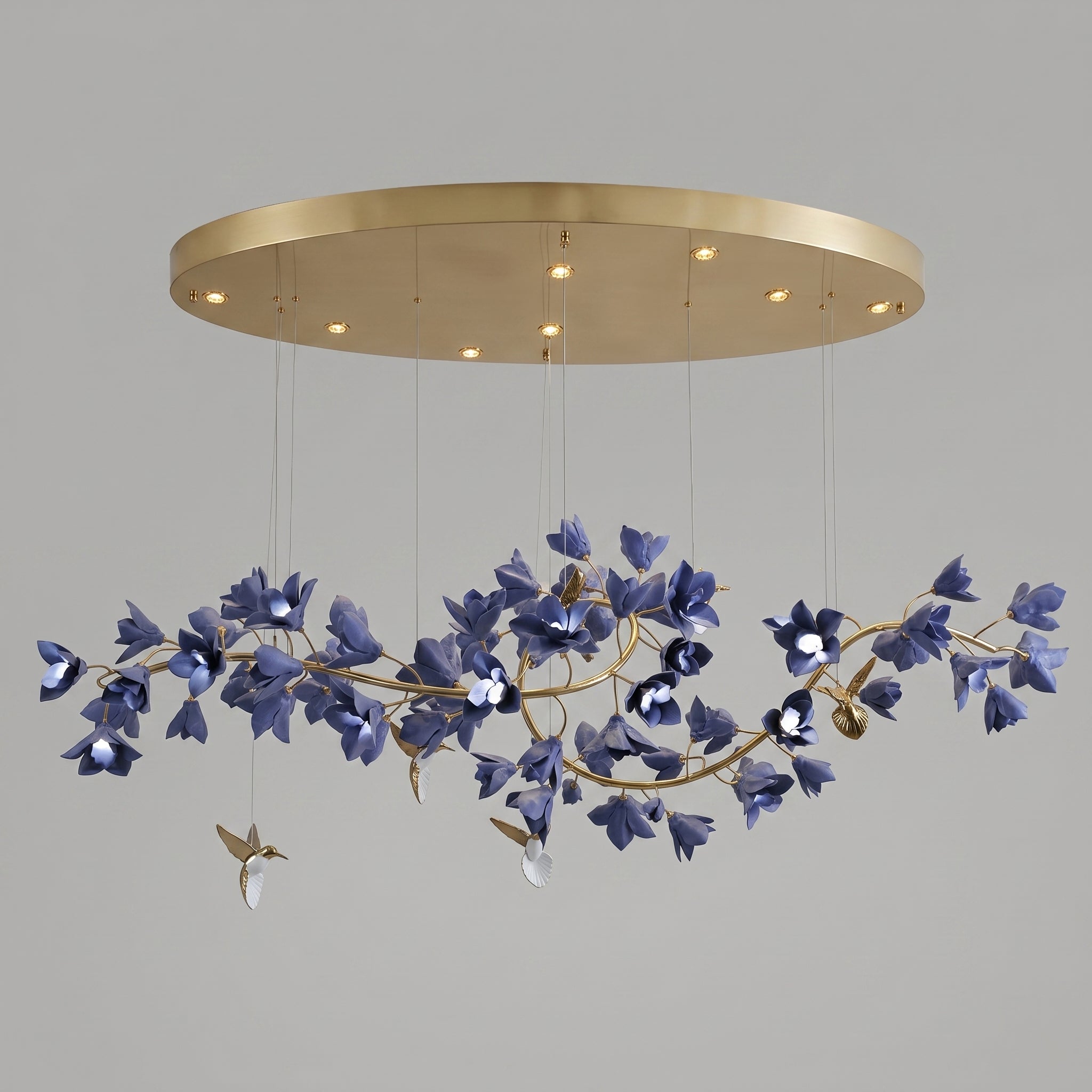 Avis Chandelier