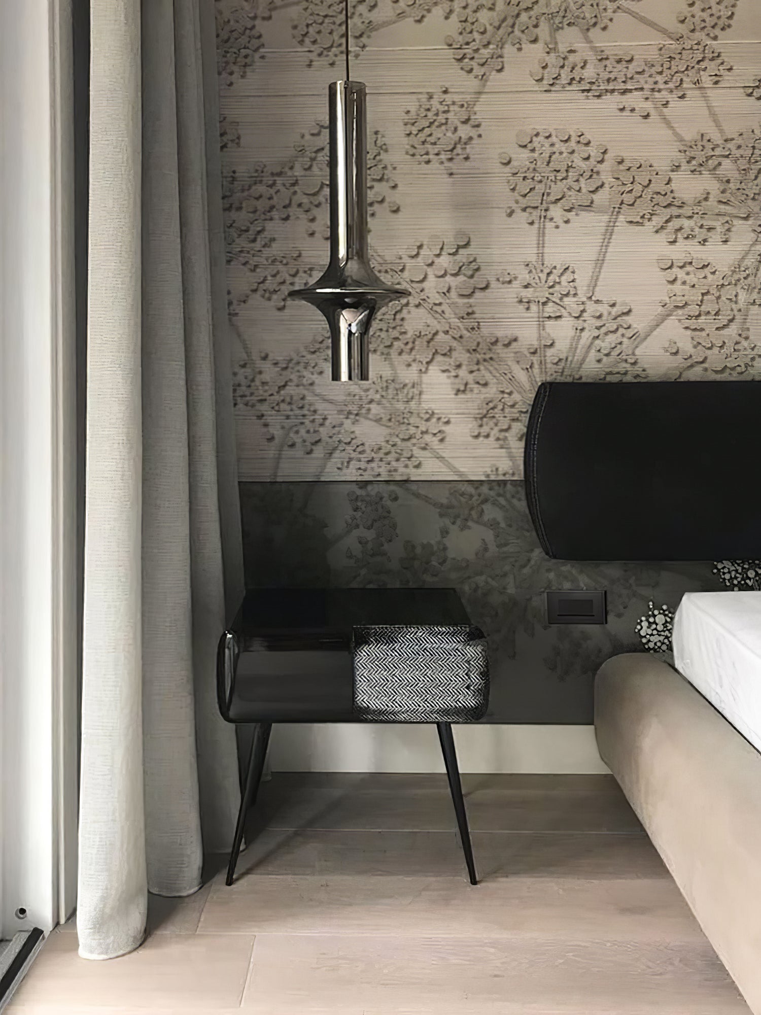 Sarenol Glass Industrial Glam Pendant Light-Neutral Decor