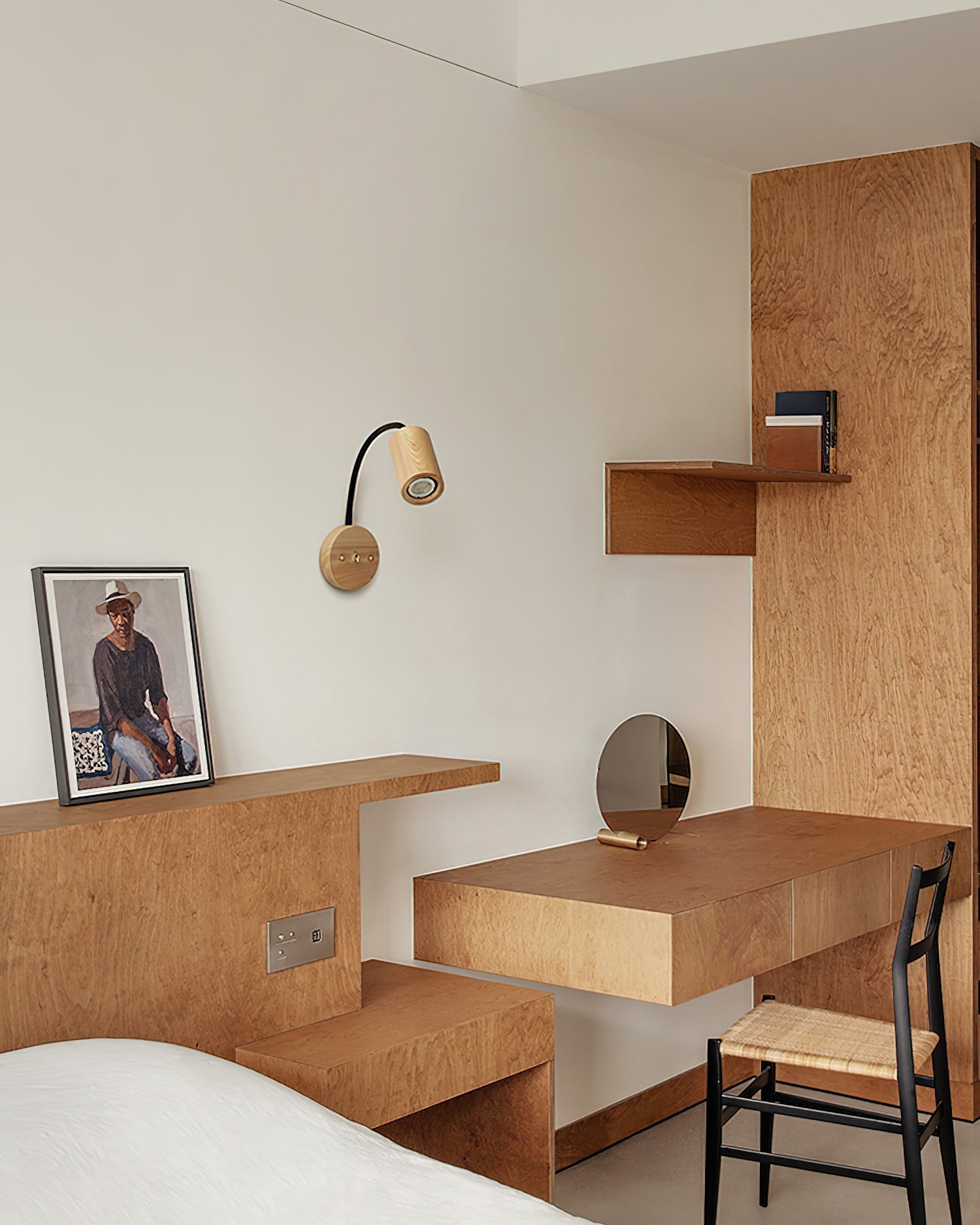 Emory Wall Lamp