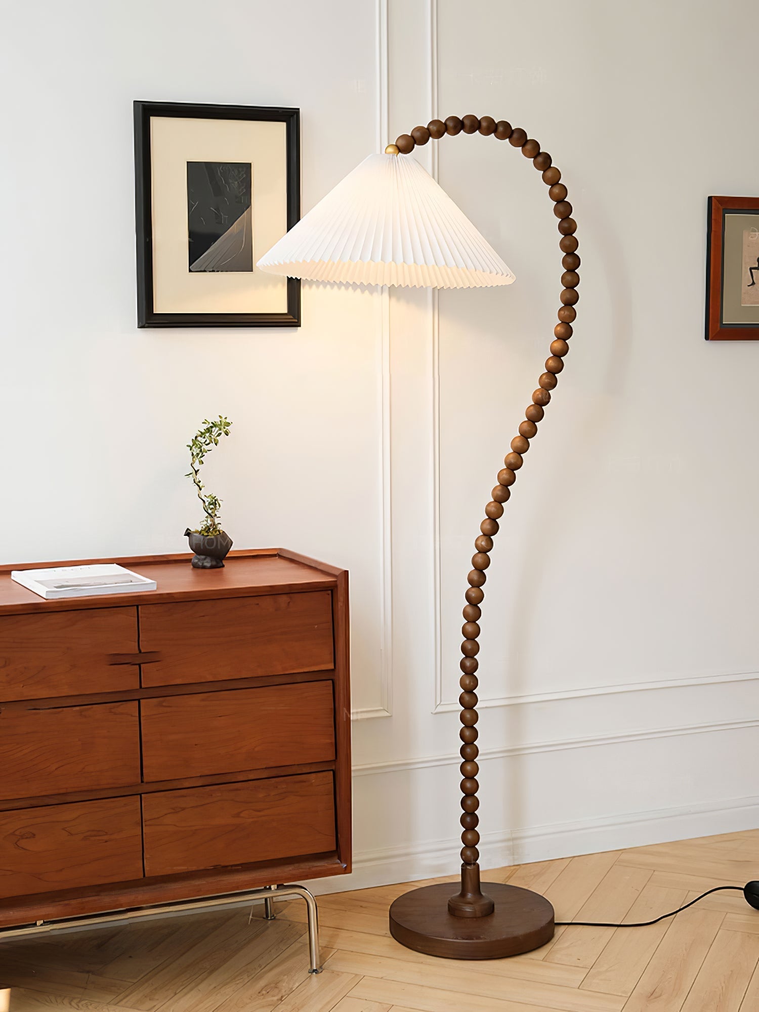 Nadia Modern Wood Floor Lamp-Neutral Decor