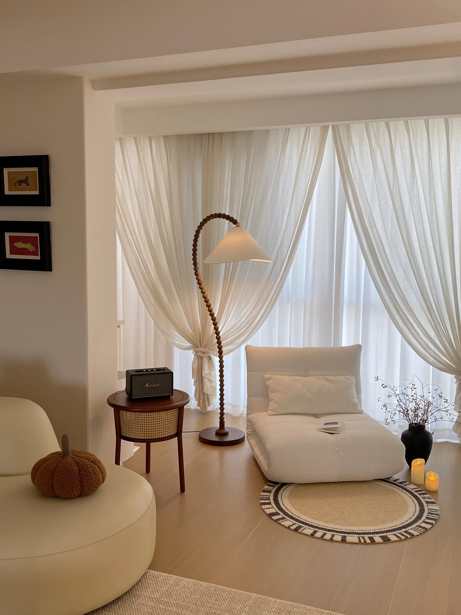 Nadia Modern Wood Floor Lamp-Neutral Decor