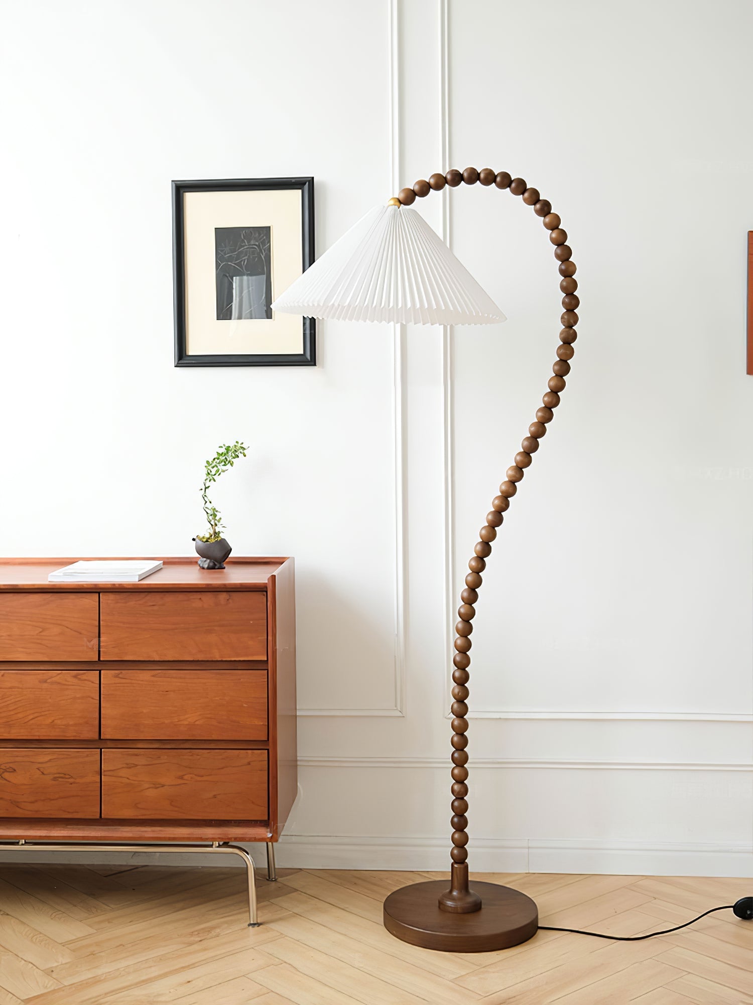 Nadia Modern Wood Floor Lamp-Neutral Decor