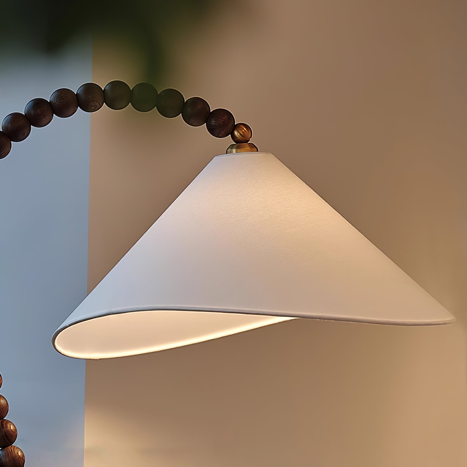 Nadia Modern Wood Floor Lamp-Neutral Decor