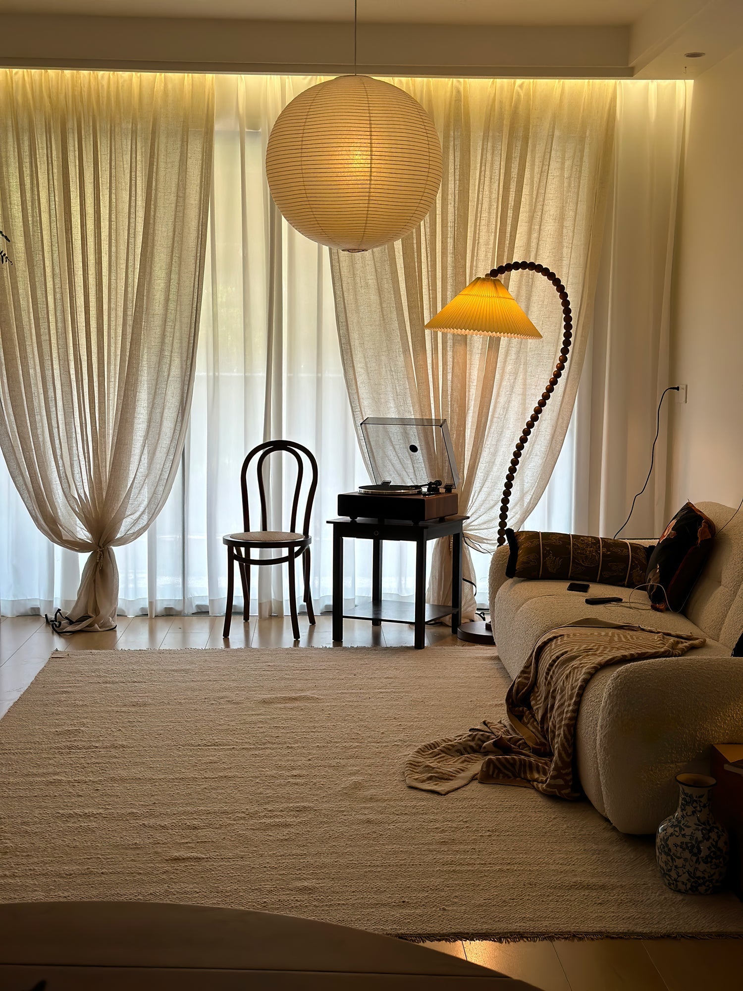 Nadia Modern Wood Floor Lamp-Neutral Decor