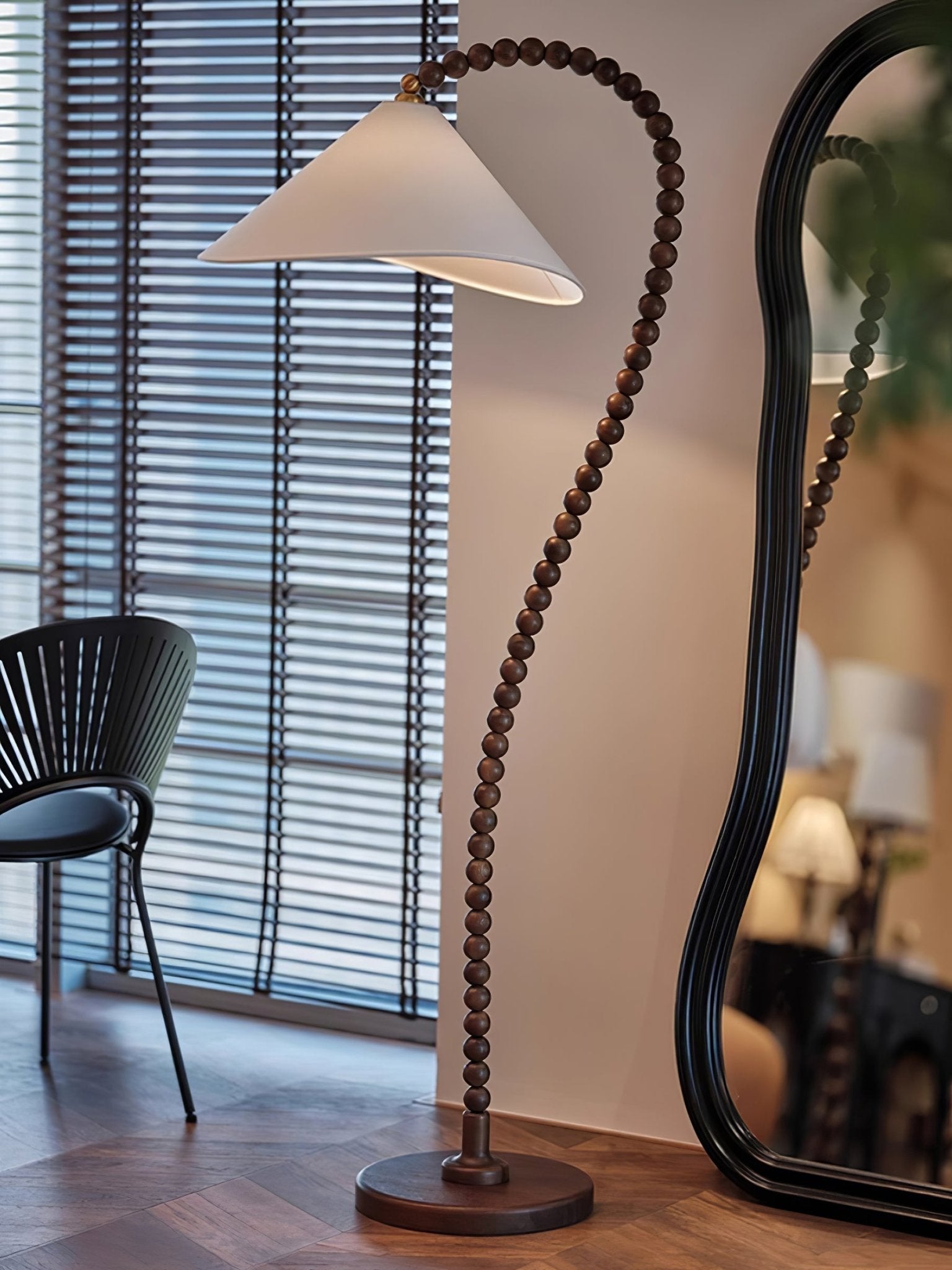Nadia Modern Wood Floor Lamp-Neutral Decor