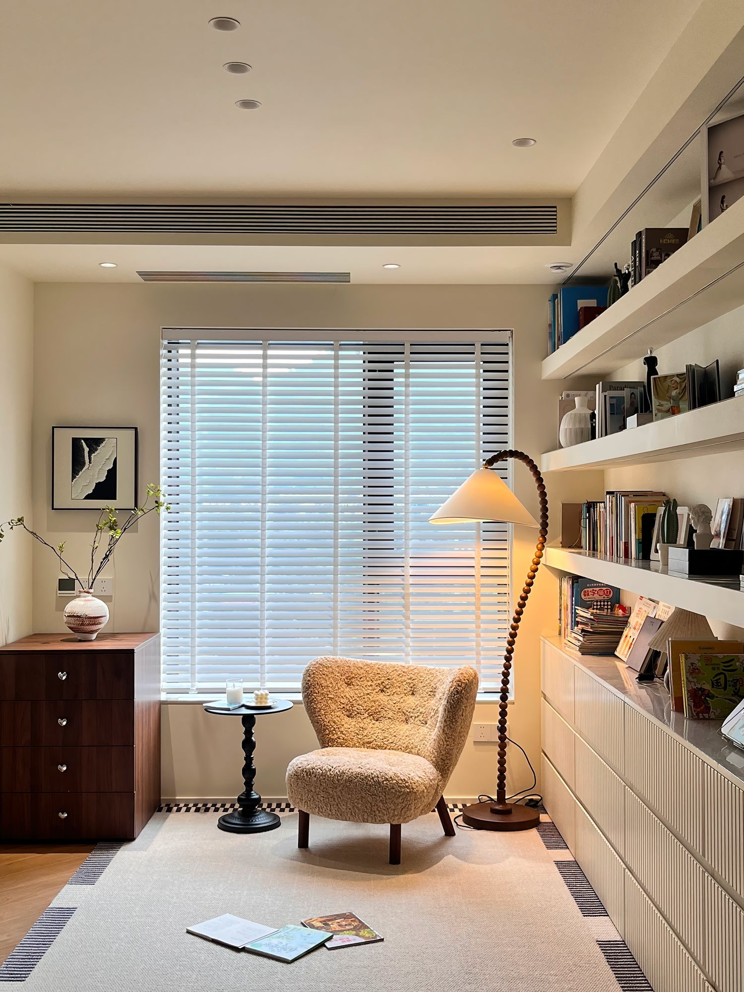 Nadia Modern Wood Floor Lamp-Neutral Decor