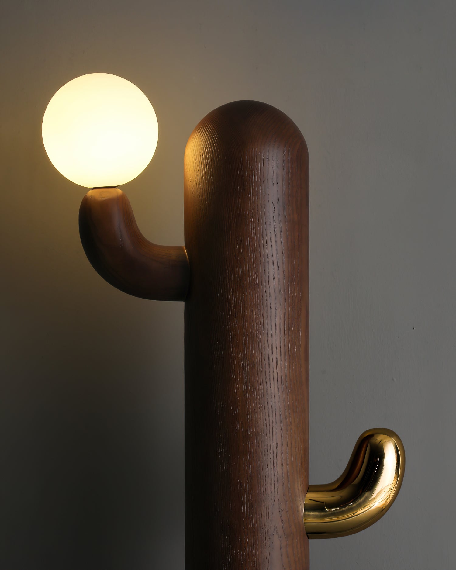 Caltus Floor Lamp