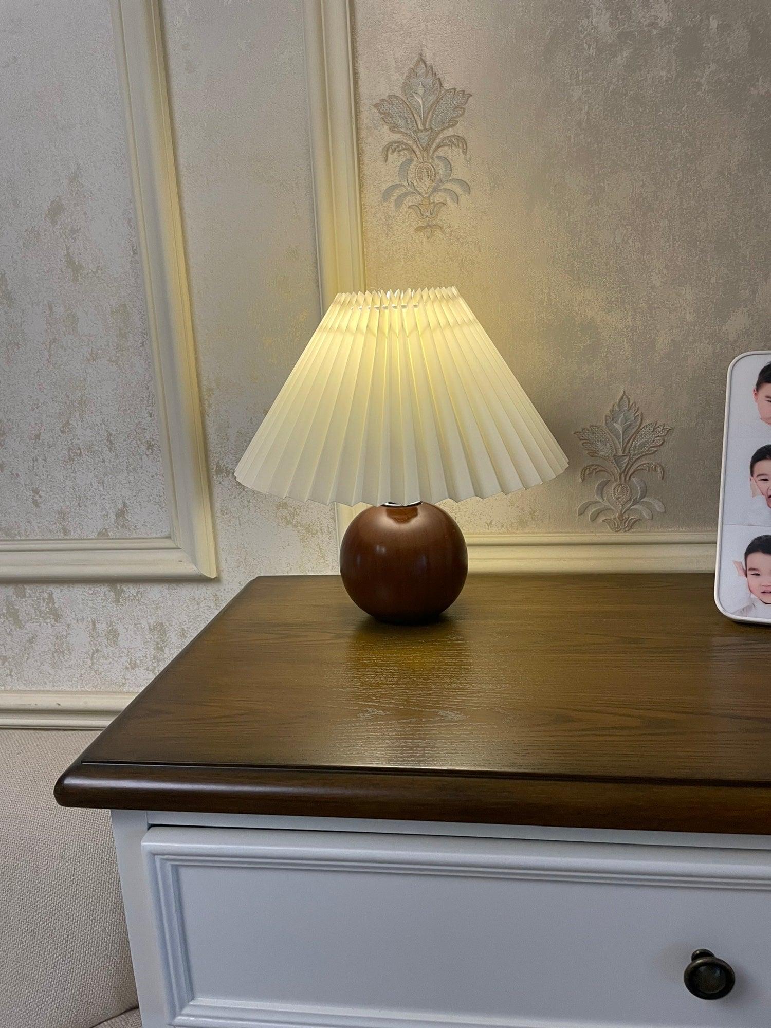Zesilon Wooden Ball Table Lamp-Neutral Decor