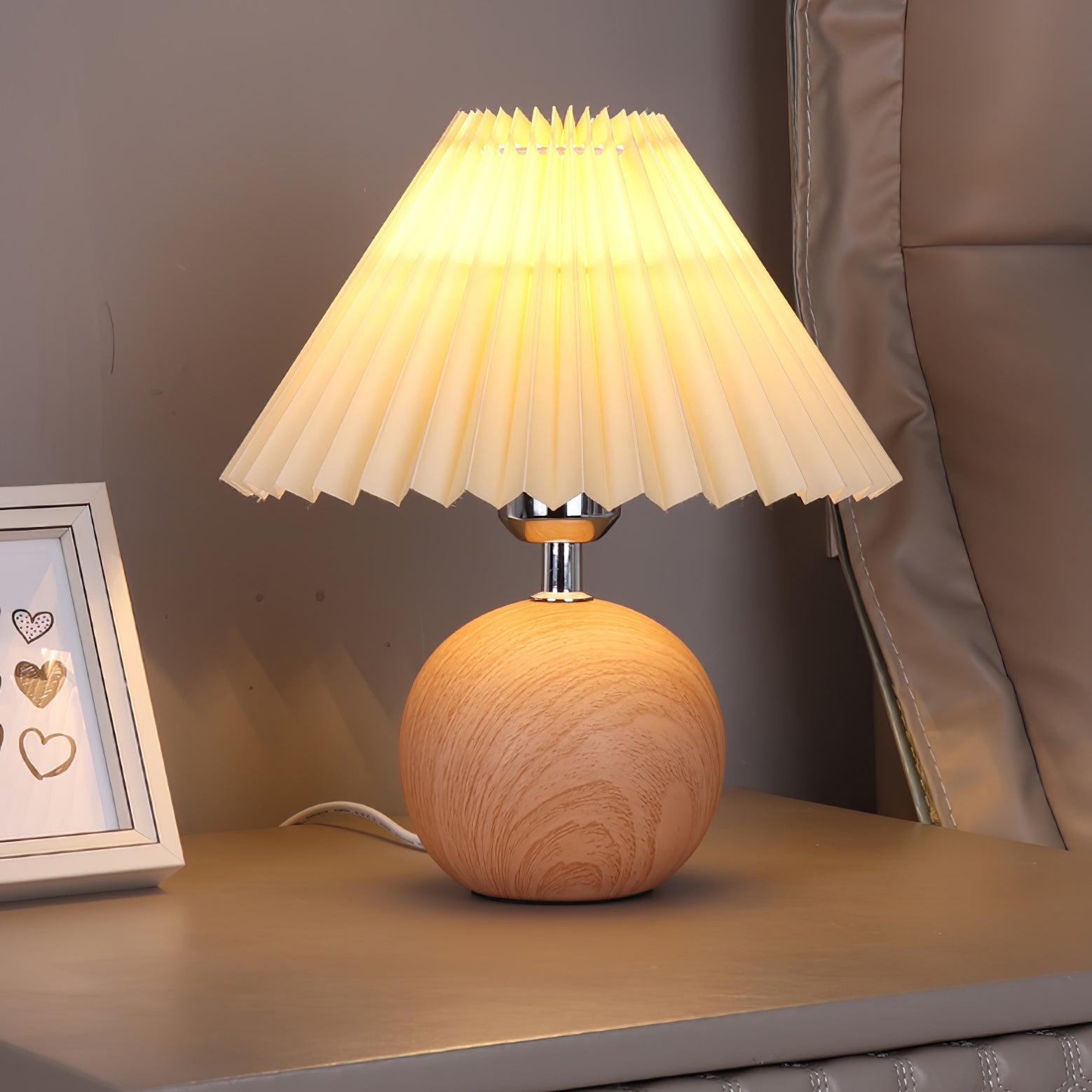 Zesilon Wooden Ball Table Lamp-Neutral Decor