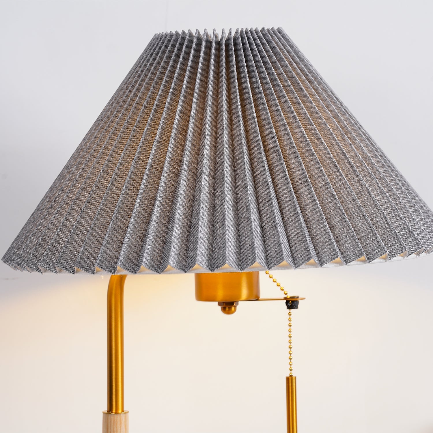 Vellain Retro Table Lamp-Neutral Decor