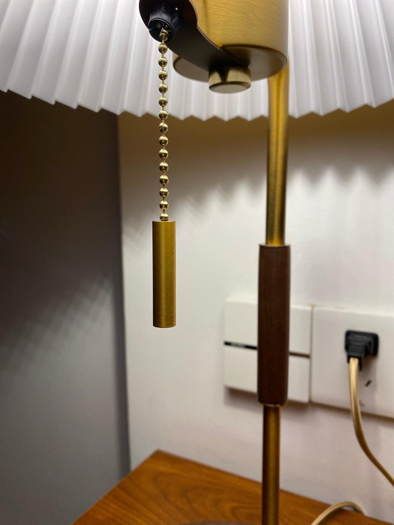 Vellain Retro Table Lamp-Neutral Decor