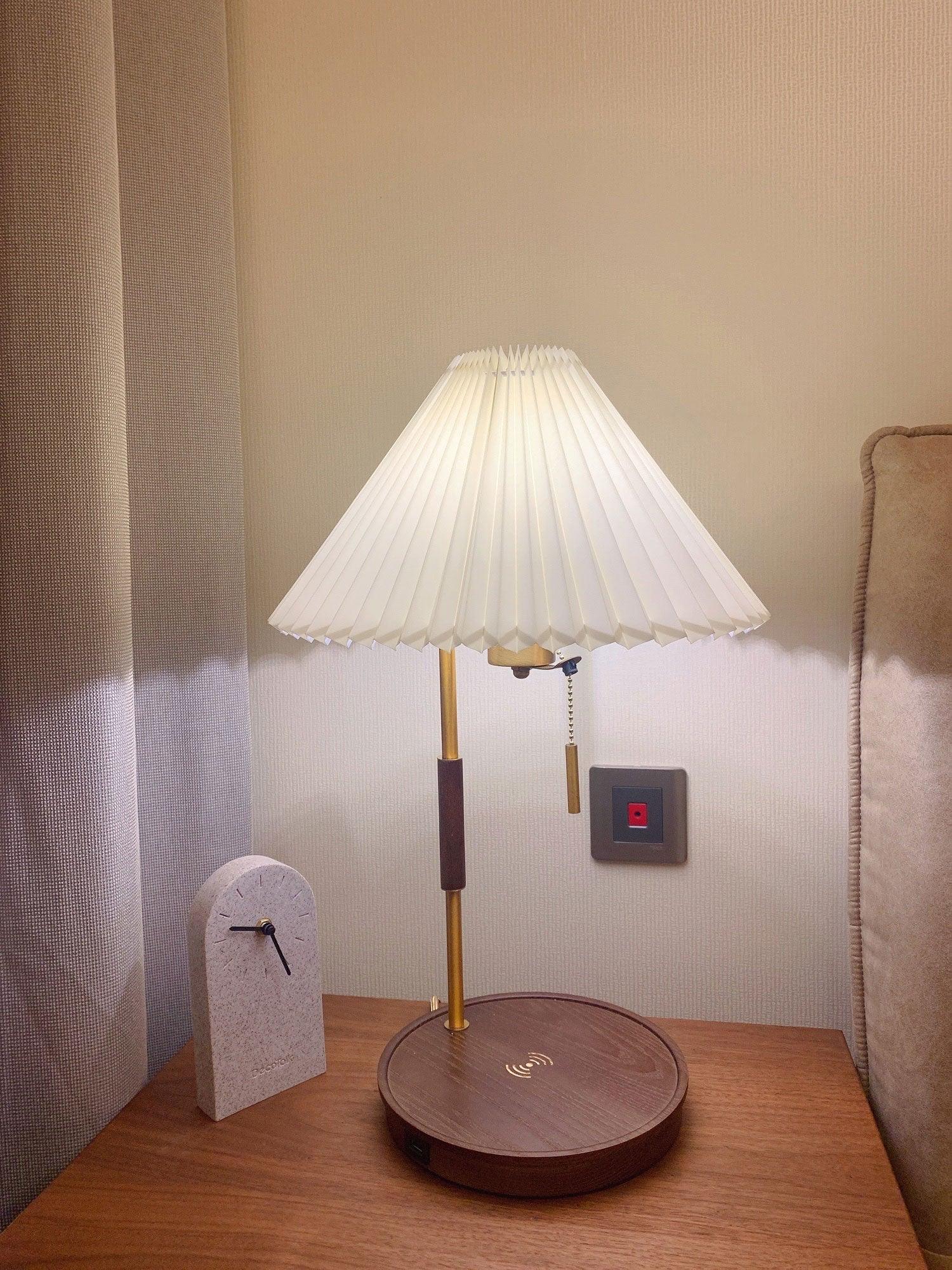 Vellain Retro Table Lamp-Neutral Decor