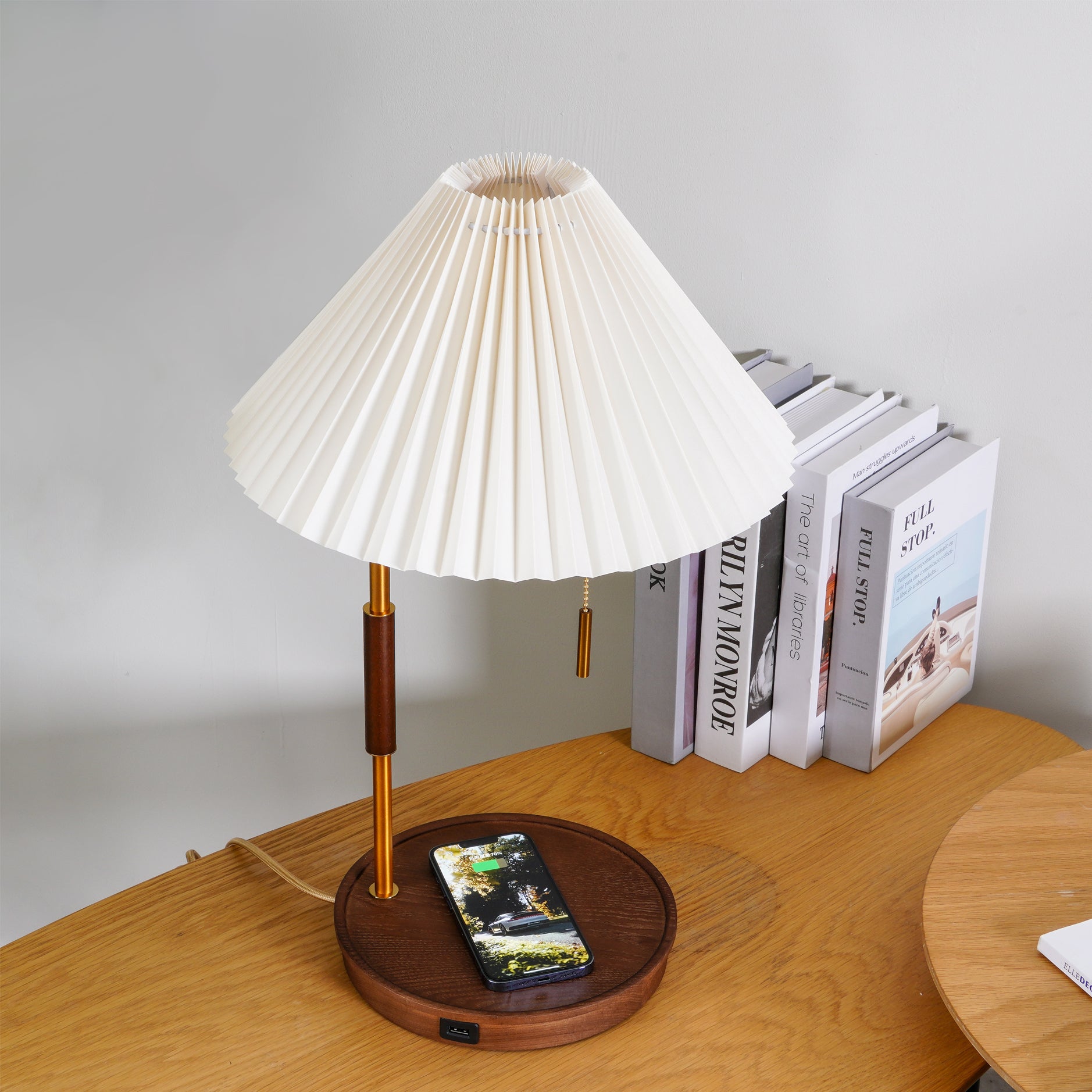 Vellain Retro Table Lamp-Neutral Decor