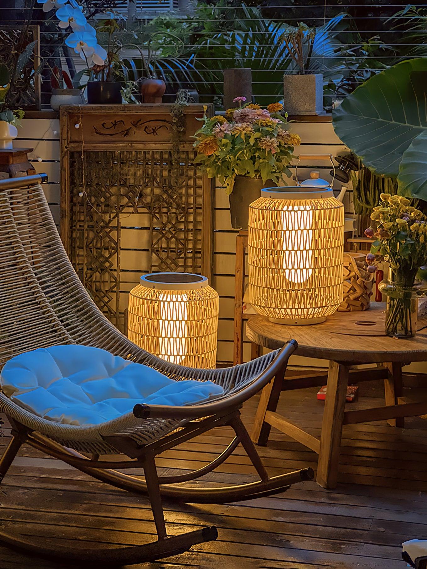 Oliver Vintage Outdoor Lighting-Neutral Decor